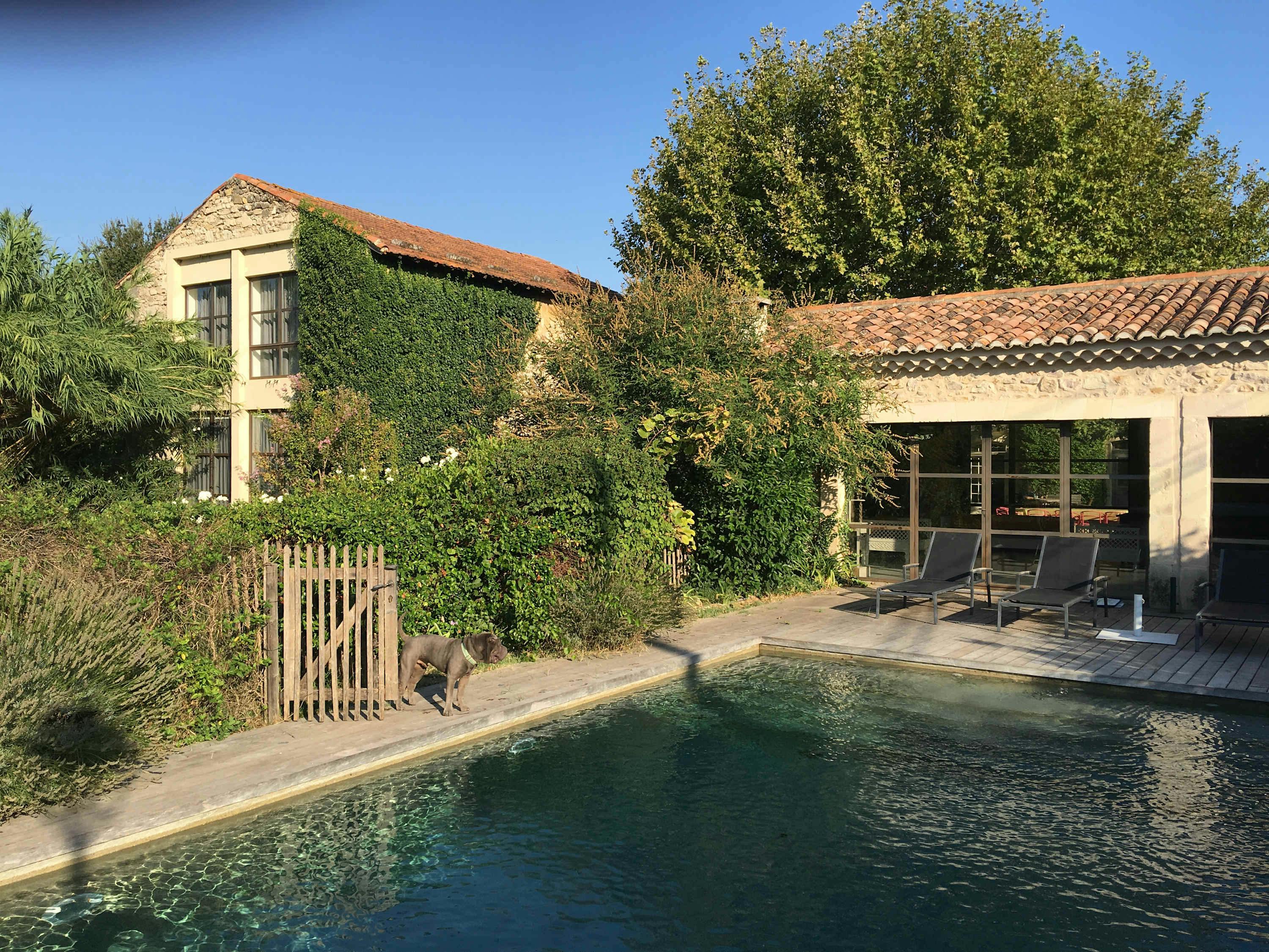 Villa Cramoisi Les-Amandiers Saint-Rémy-de-Provence: Spacious 5-Bedroom Townhouse with Pool and Countryside Views, Saint-Rémy-de-Provence