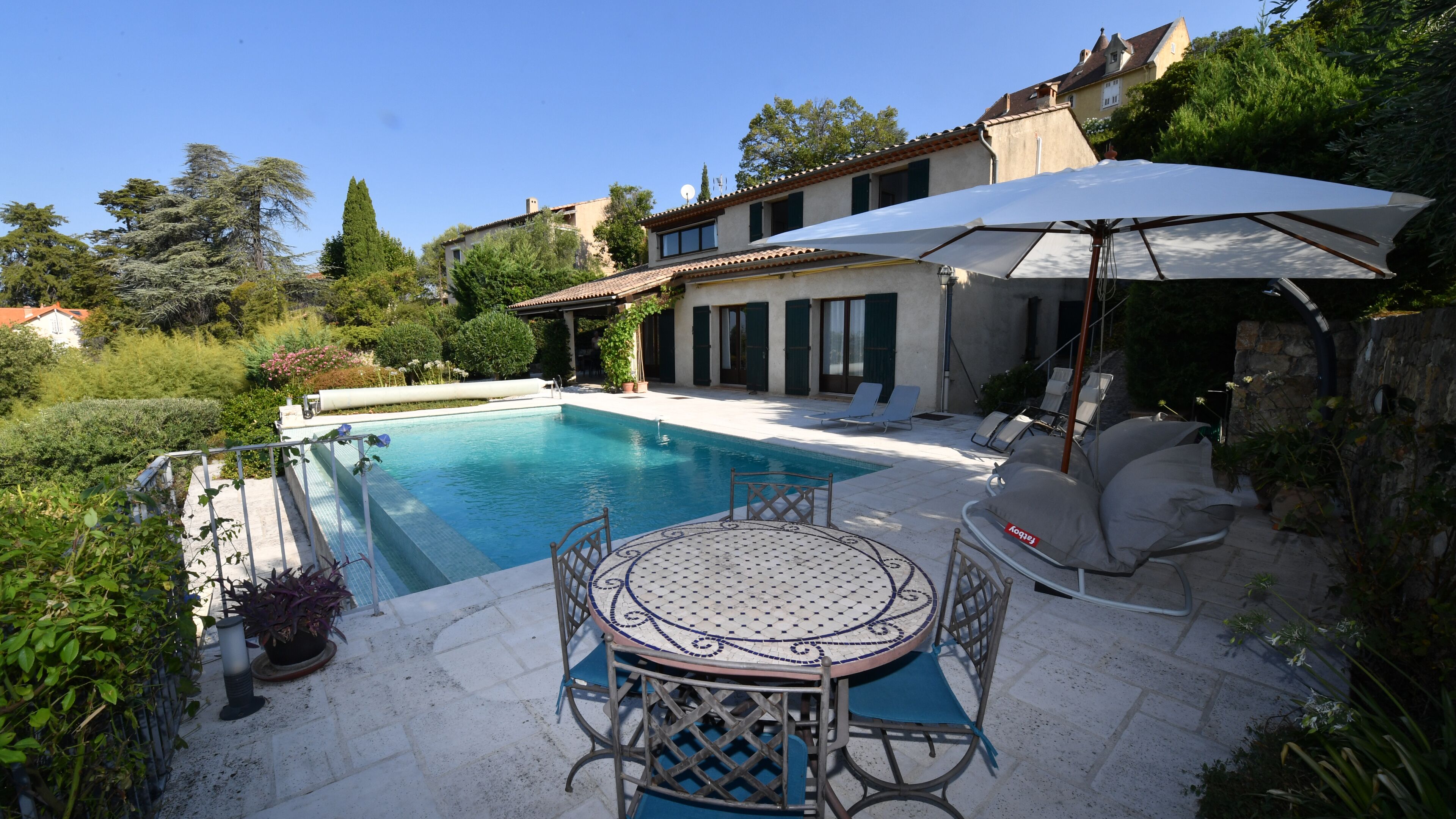 Mas Mistral Montauroux: 5-Bedroom Luxury Villa with Infinity Pool, Côte d’Azur
