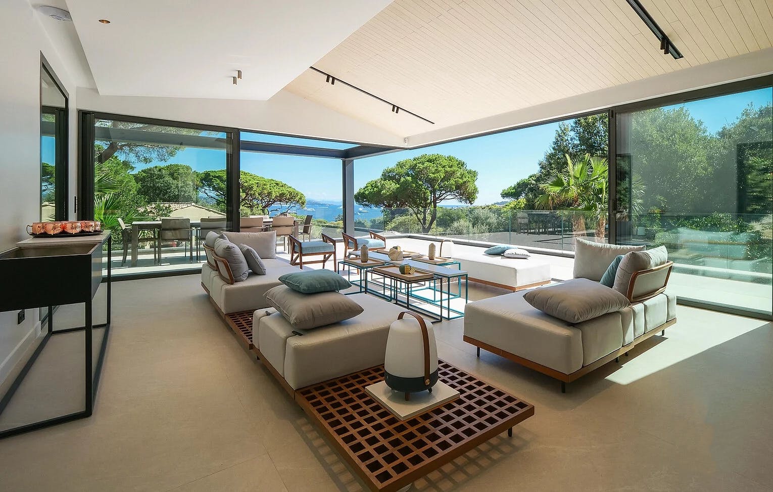 Mas Mistral Saint-Tropez Saint-Tropez 11: Luxury 5-Bedroom Apartment with Seaview and Pool, Saint-Tropez