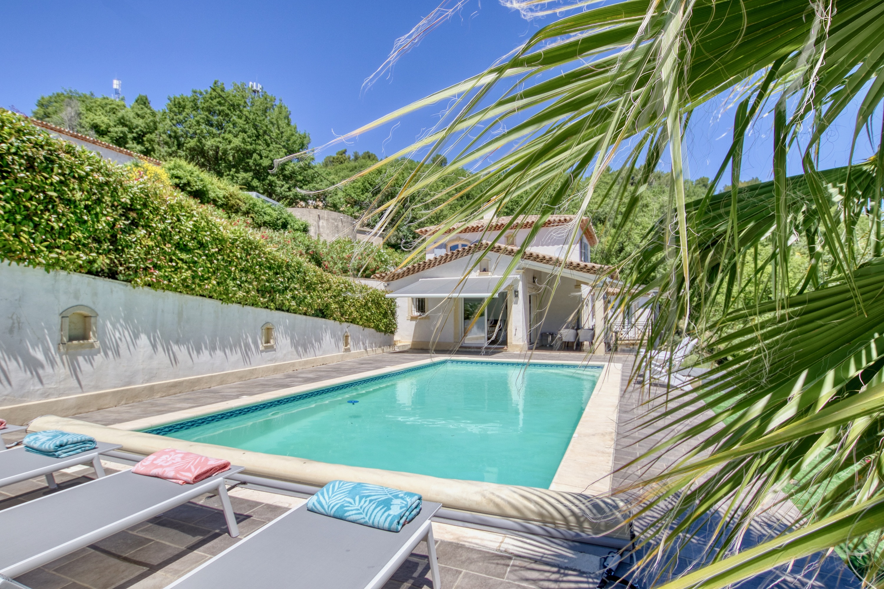 Mas Pinède Montferrat: Luxury 3-Bedroom Villa with Private Pool and Air-Con, Var France
