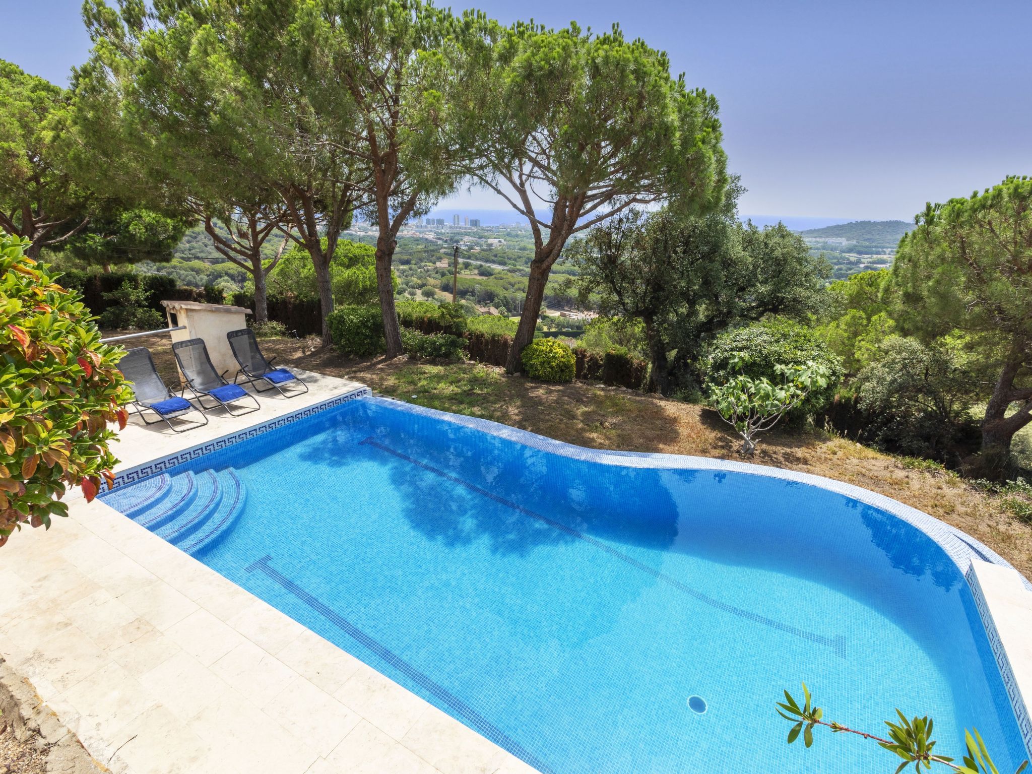 Mas Tramuntana Aro: Spacious 3-Bedroom Hillside Villa with Private Pool Near Golf Course