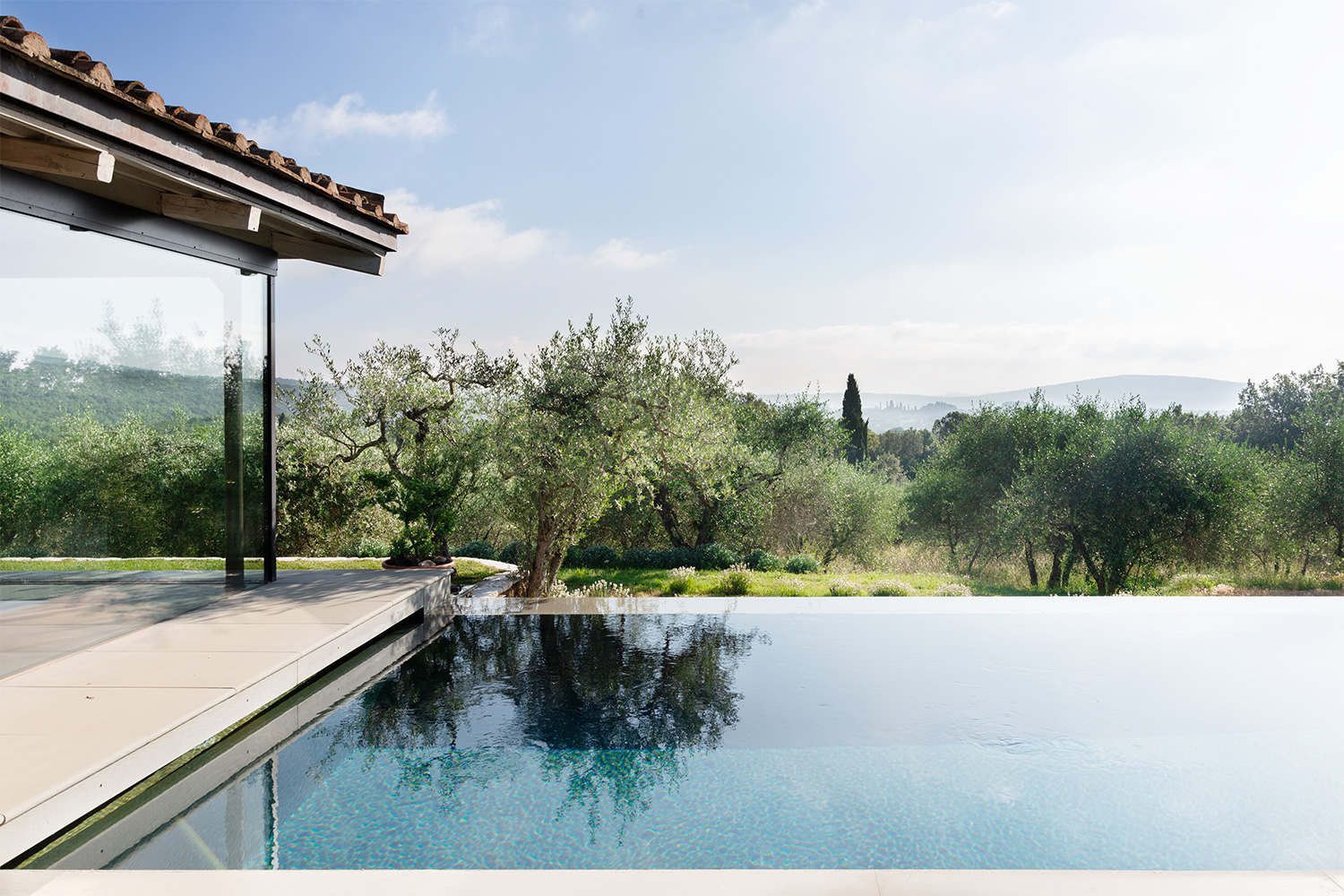 Palazzo Acquacalda Siena: Luxury 1-Bedroom Apartment with Pool in the Tuscan Countryside, Siena