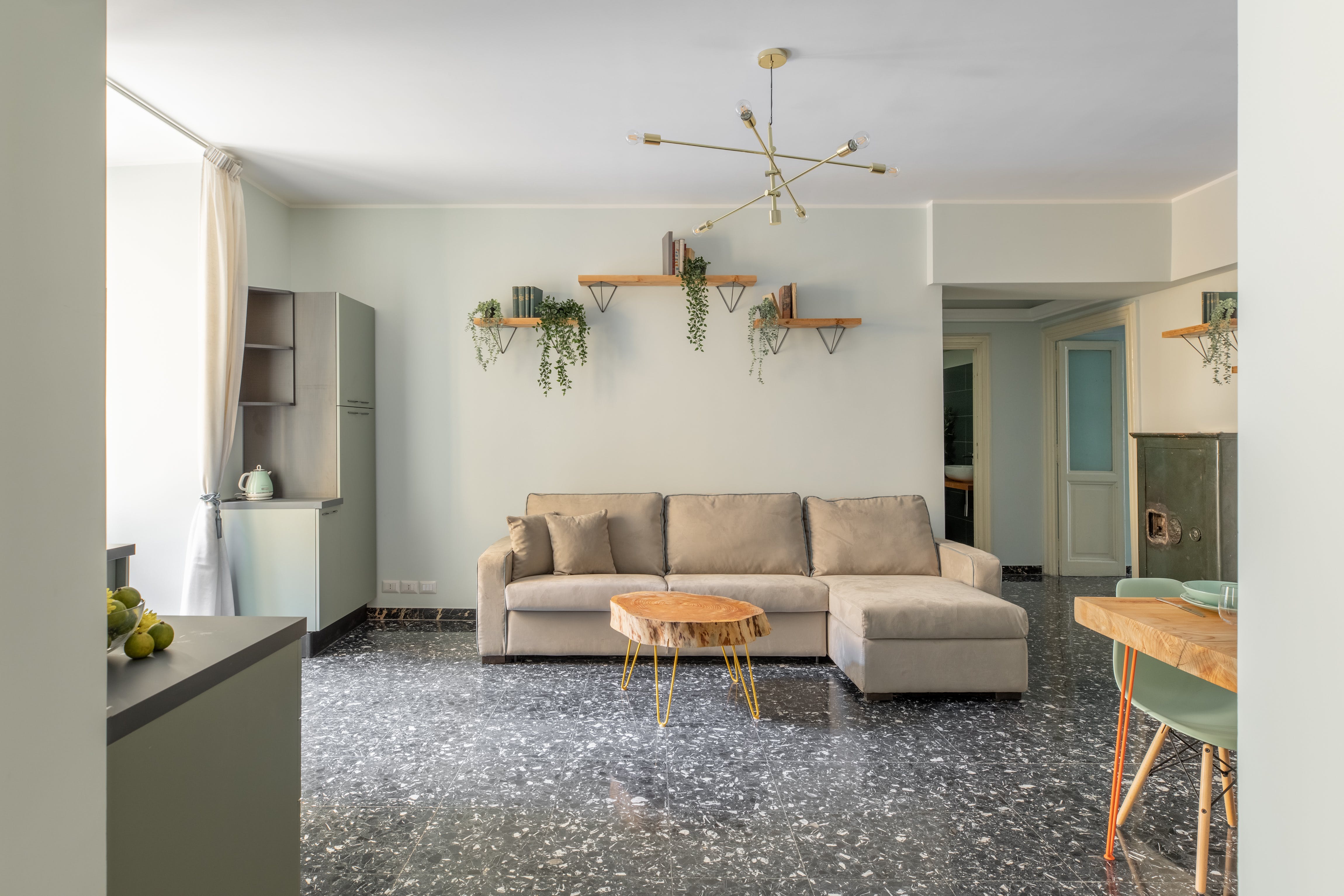 Palazzo Angelico Prati: Spacious 5-Bedroom Apartment with Hot Tub, Prati, Rome
