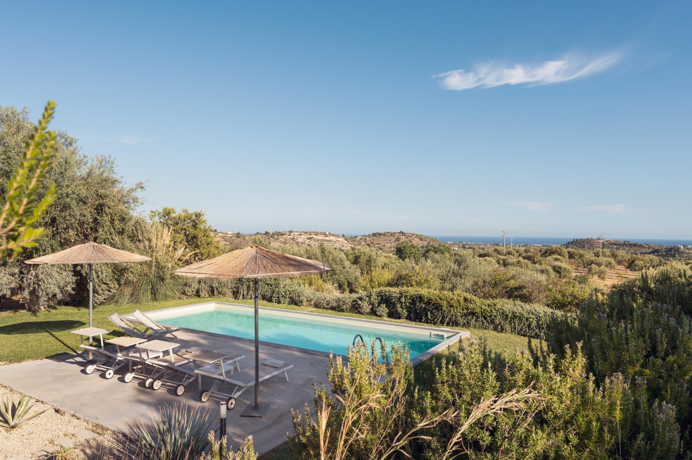 Palazzo Carrubi Noto: 5-Bedroom Apartment with Pool and Seaview, Val di Noto