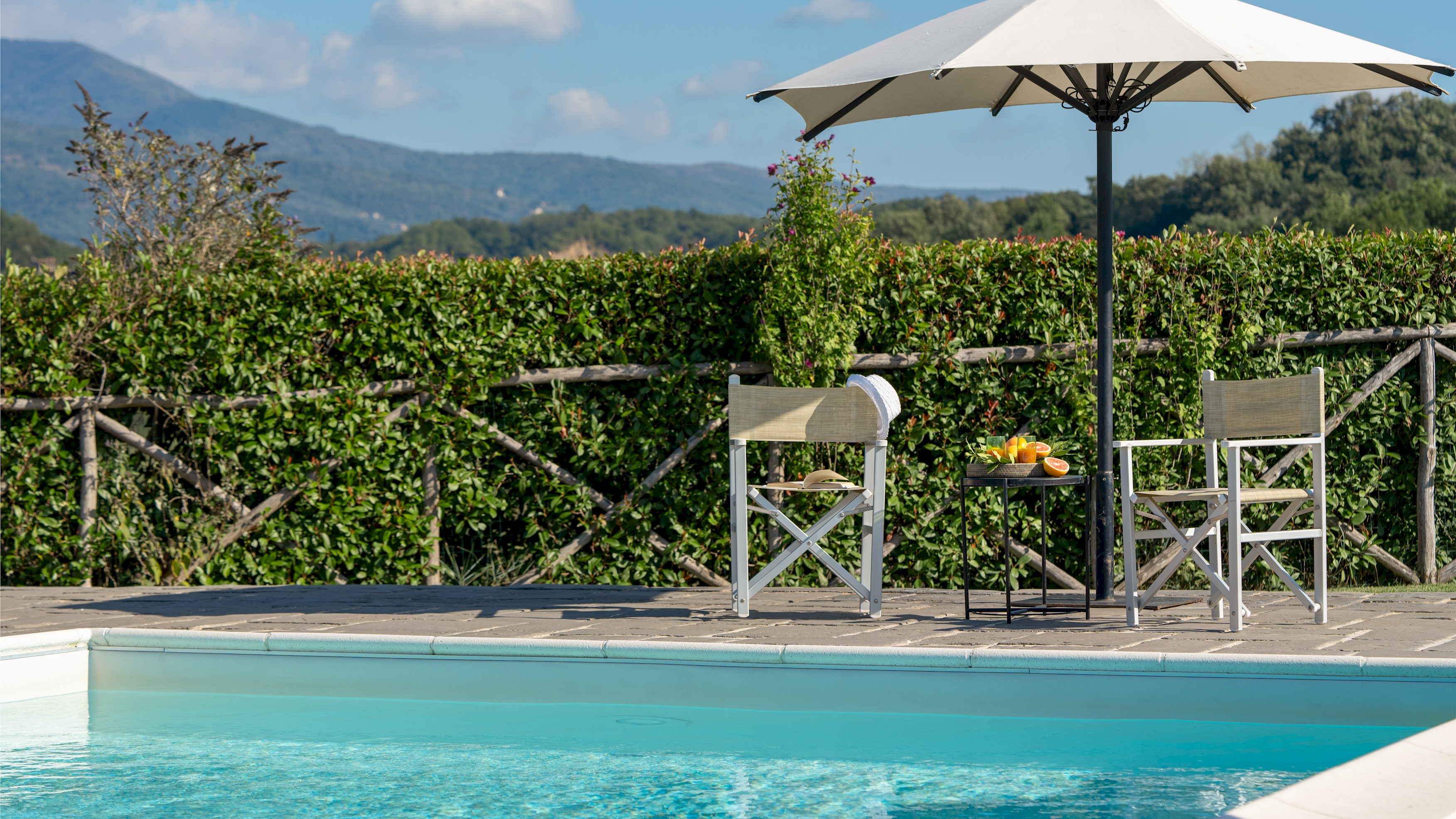 Palazzo Cipresso Coverciano: Elegant 5-Bedroom Apartment with Pool and Tennis Court, Tuscany