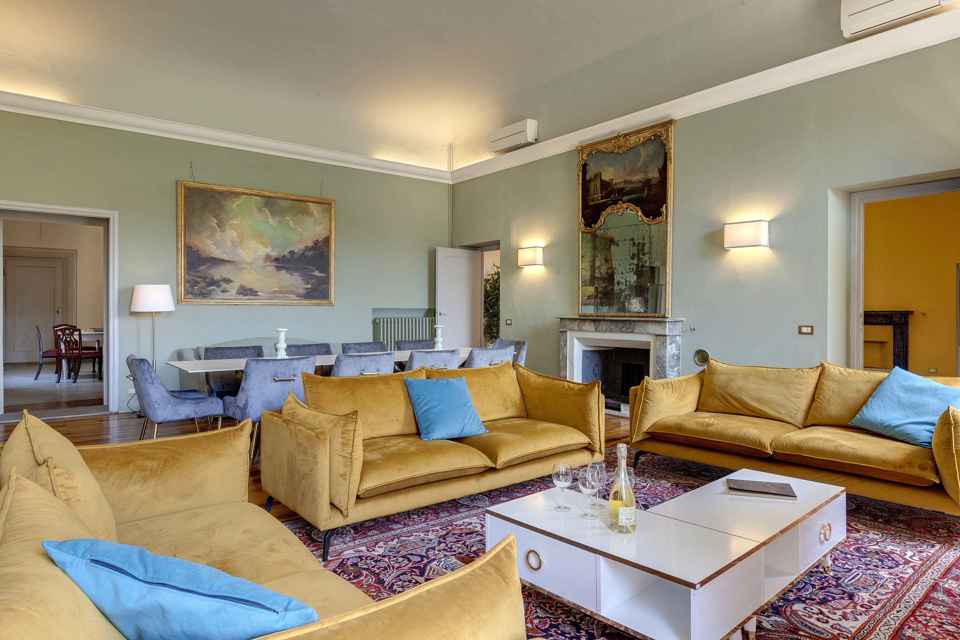 Palazzo Croce Florence: Spacious 4-Bedroom Luxury Apartment with Historic Charm, Florence