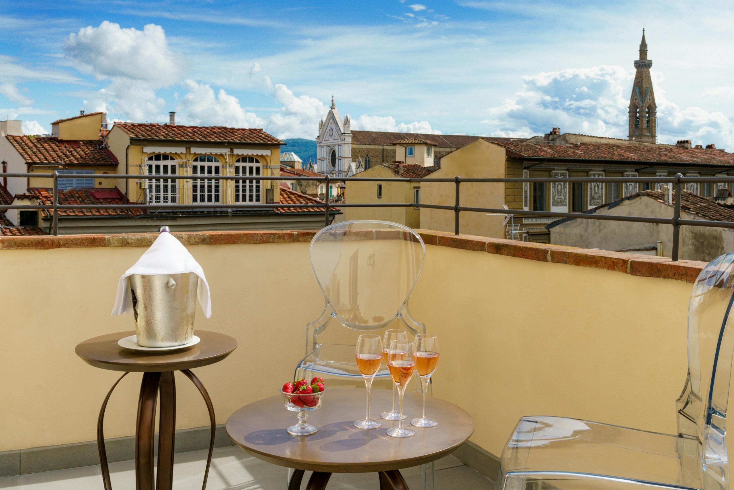 Palazzo Dante Santa Croce: Luxury 3-Bedroom Apartment with Terrace, Santa Croce, Florence