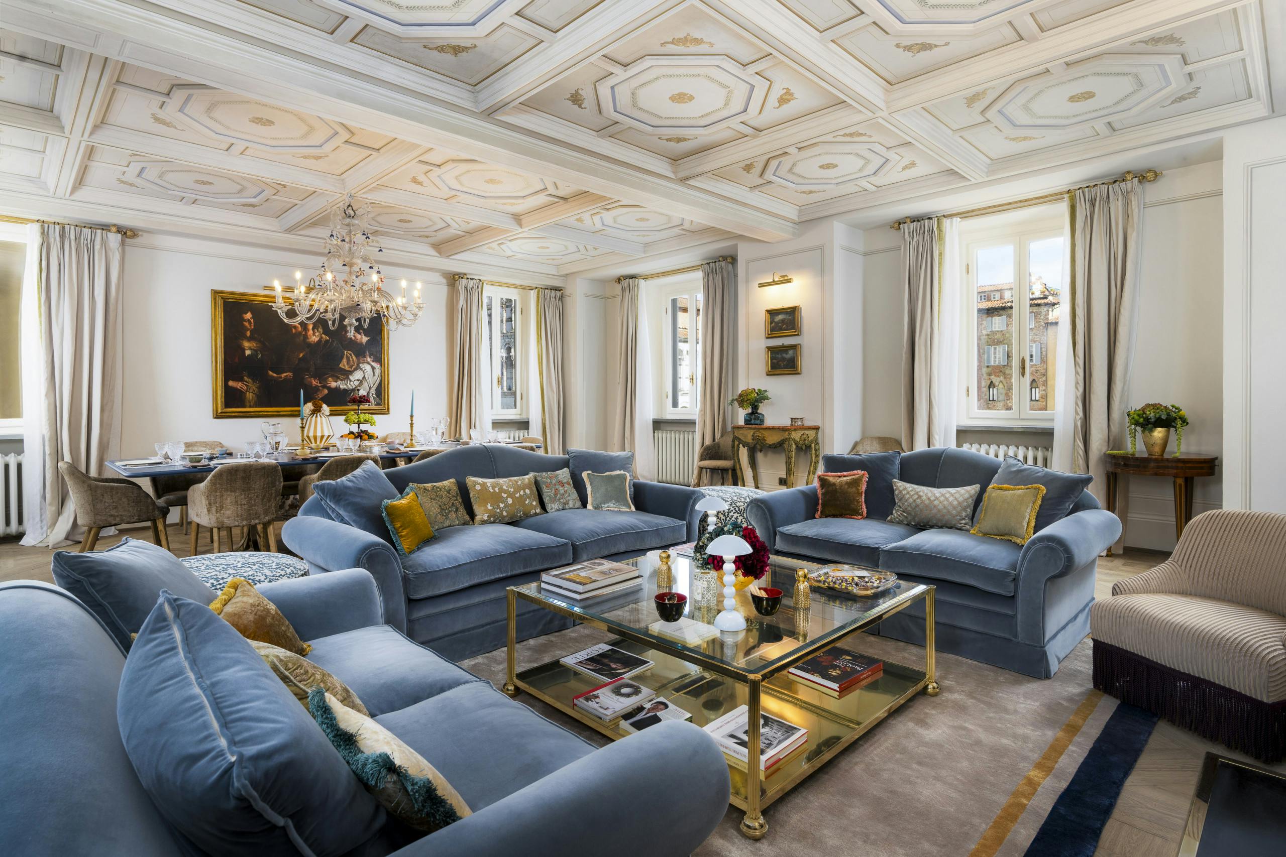 Palazzo Lombardi Lucca: Luxury 4-Bedroom Apartment with Historic Charm, Lucca
