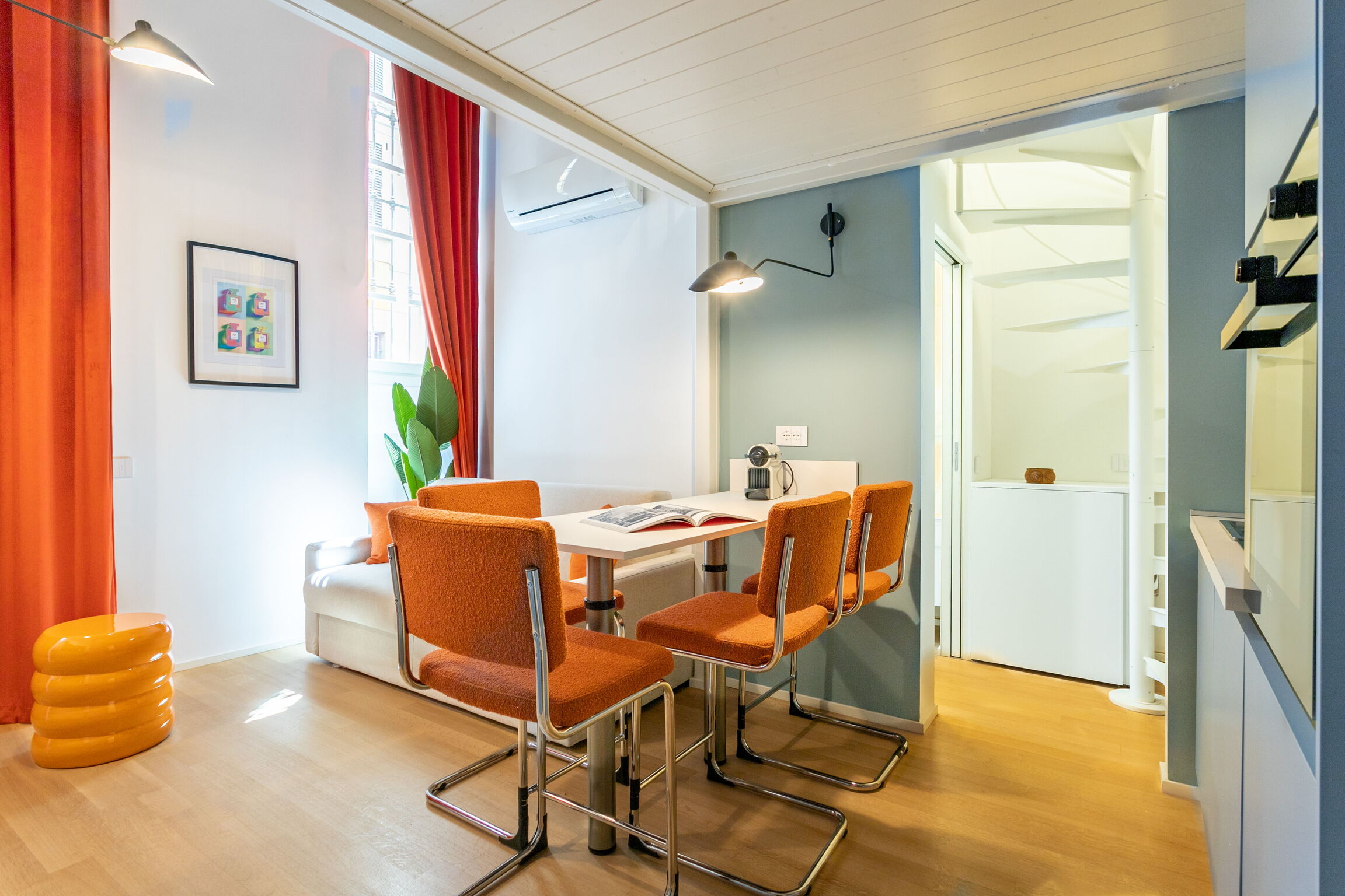 Palazzo Navigli Cinque Vie: Chic 1-Bedroom Apartment in Historic Milan, Cinque Vie