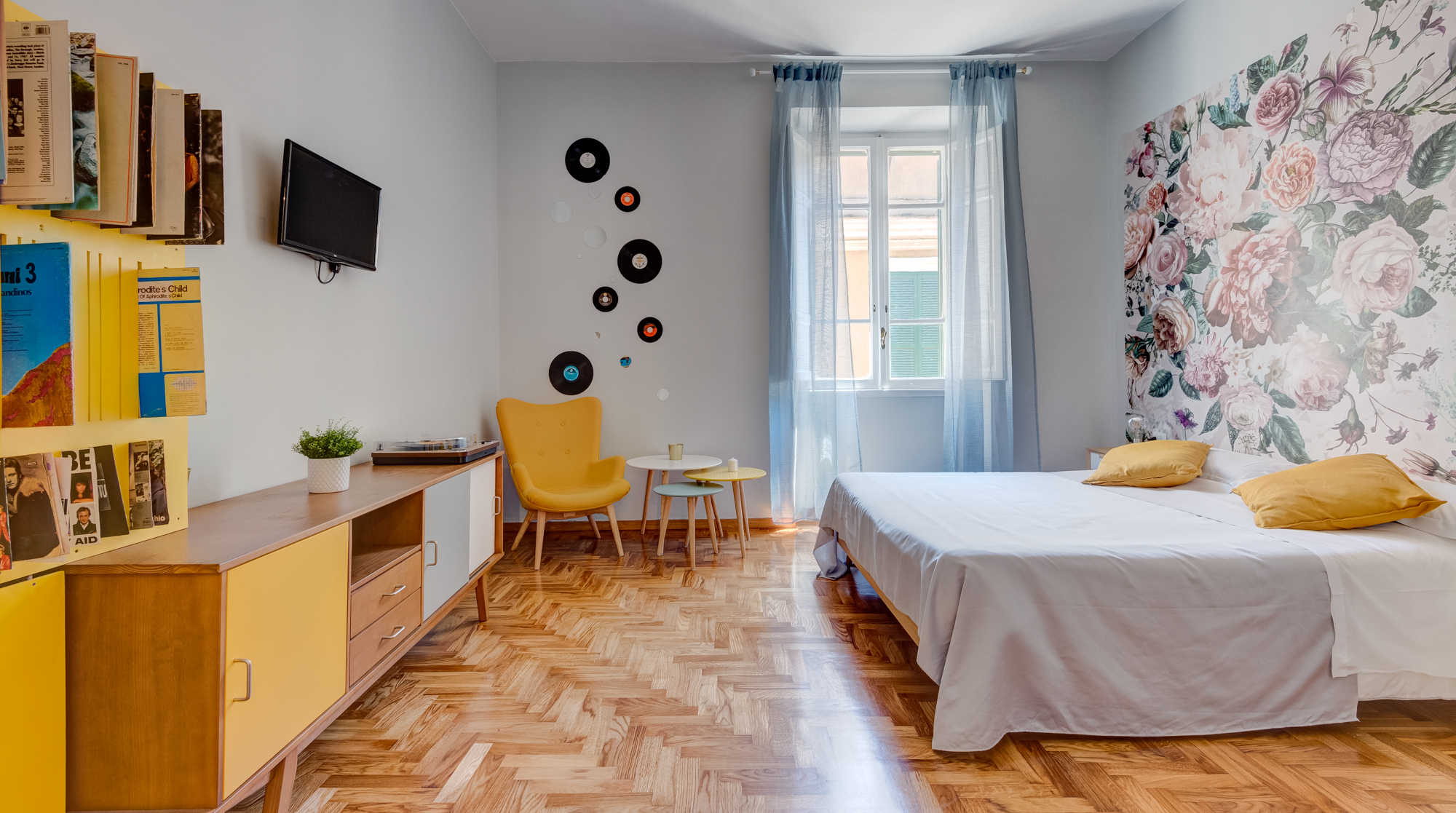 Palazzo Sant’Angelo Prati: Spacious 4-Bedroom Penthouse with Vintage Charm, Rome Prati
