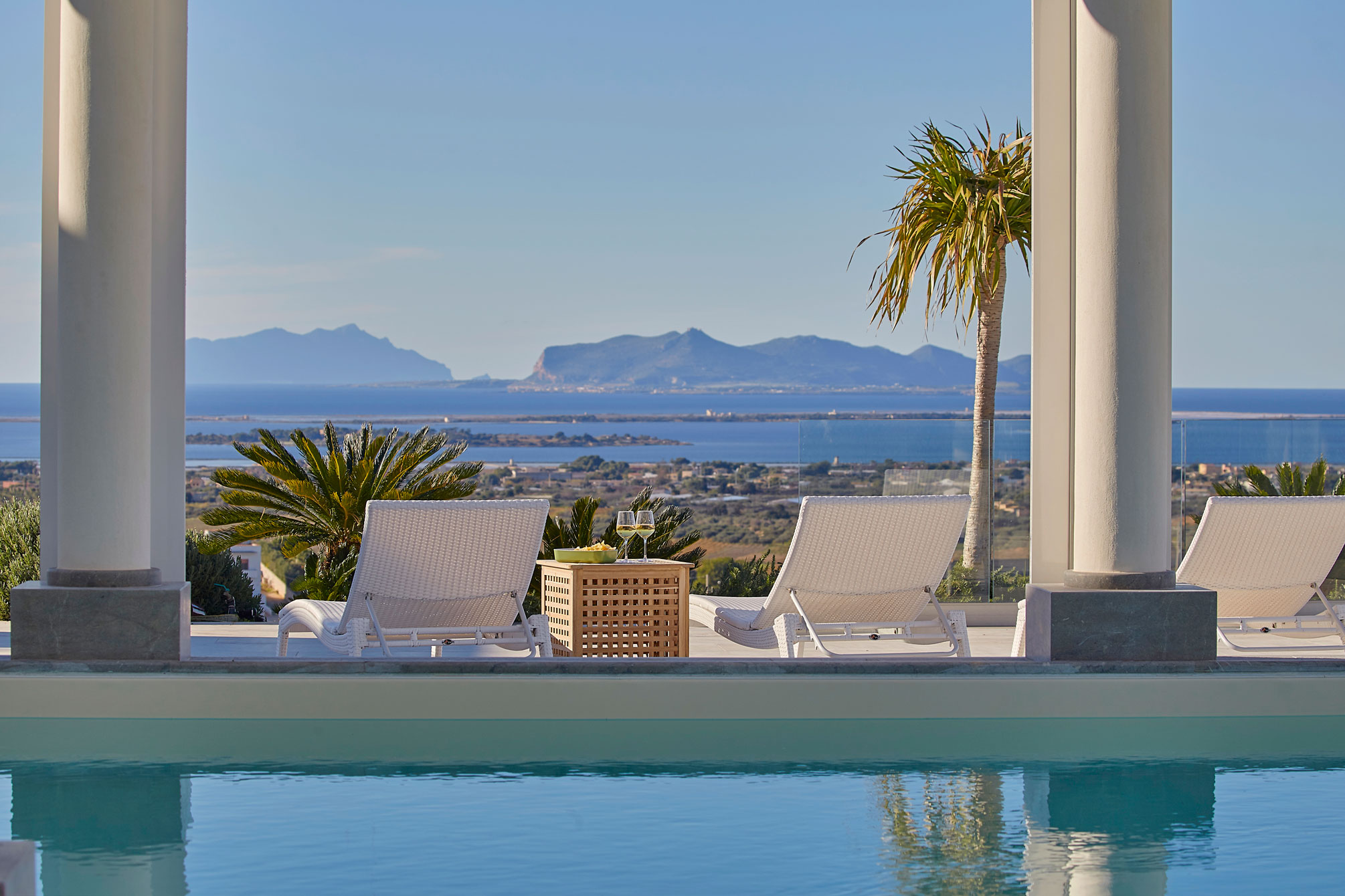 Palazzo Scirocco Trapani: Spacious 5-Bedroom Apartment with Sauna and Pool, Sicily