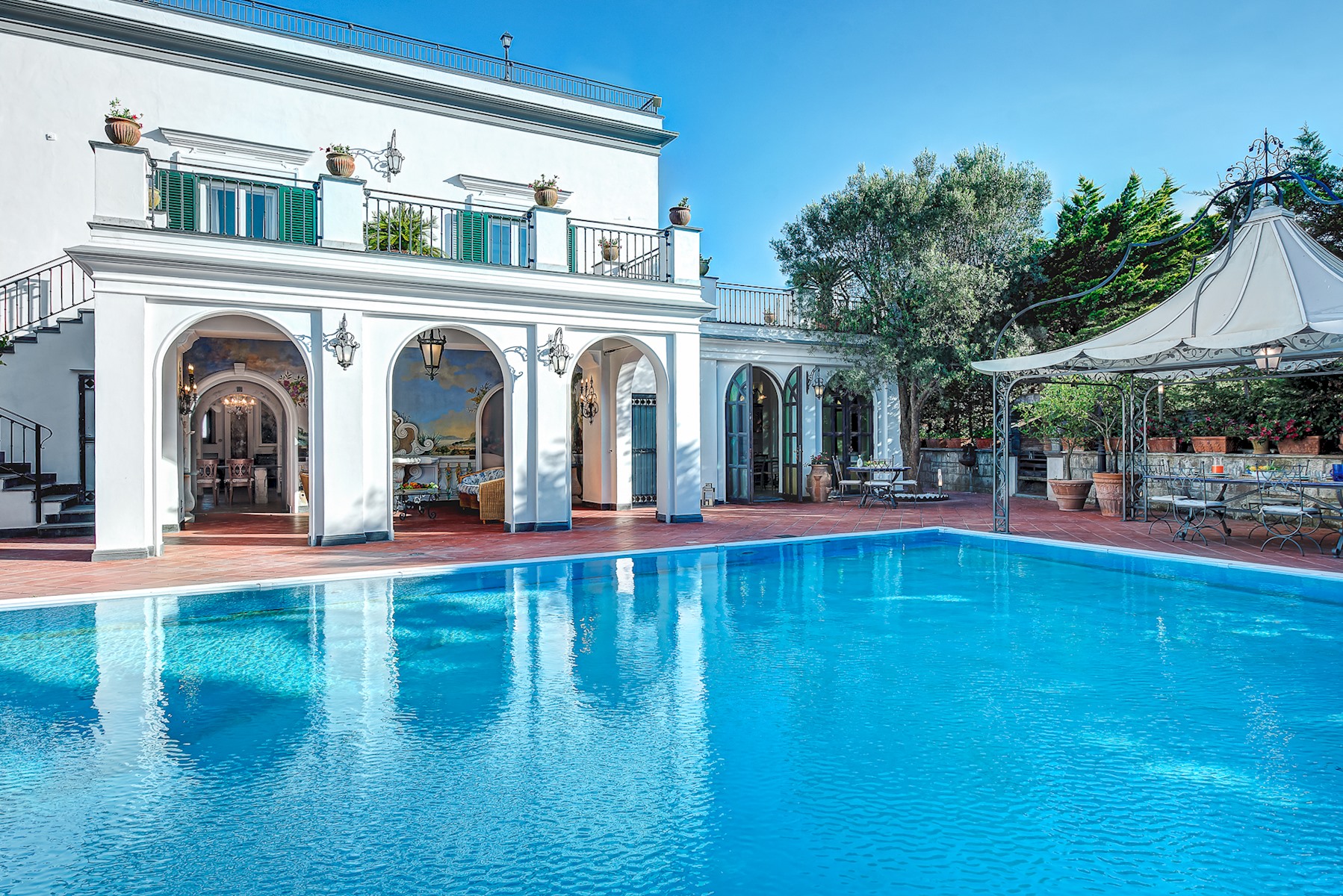 Palazzo Sirene Sorrento Sorrento 6: 4-Bedroom Luxury Apartment with Pool and Sea Views, Sorrento