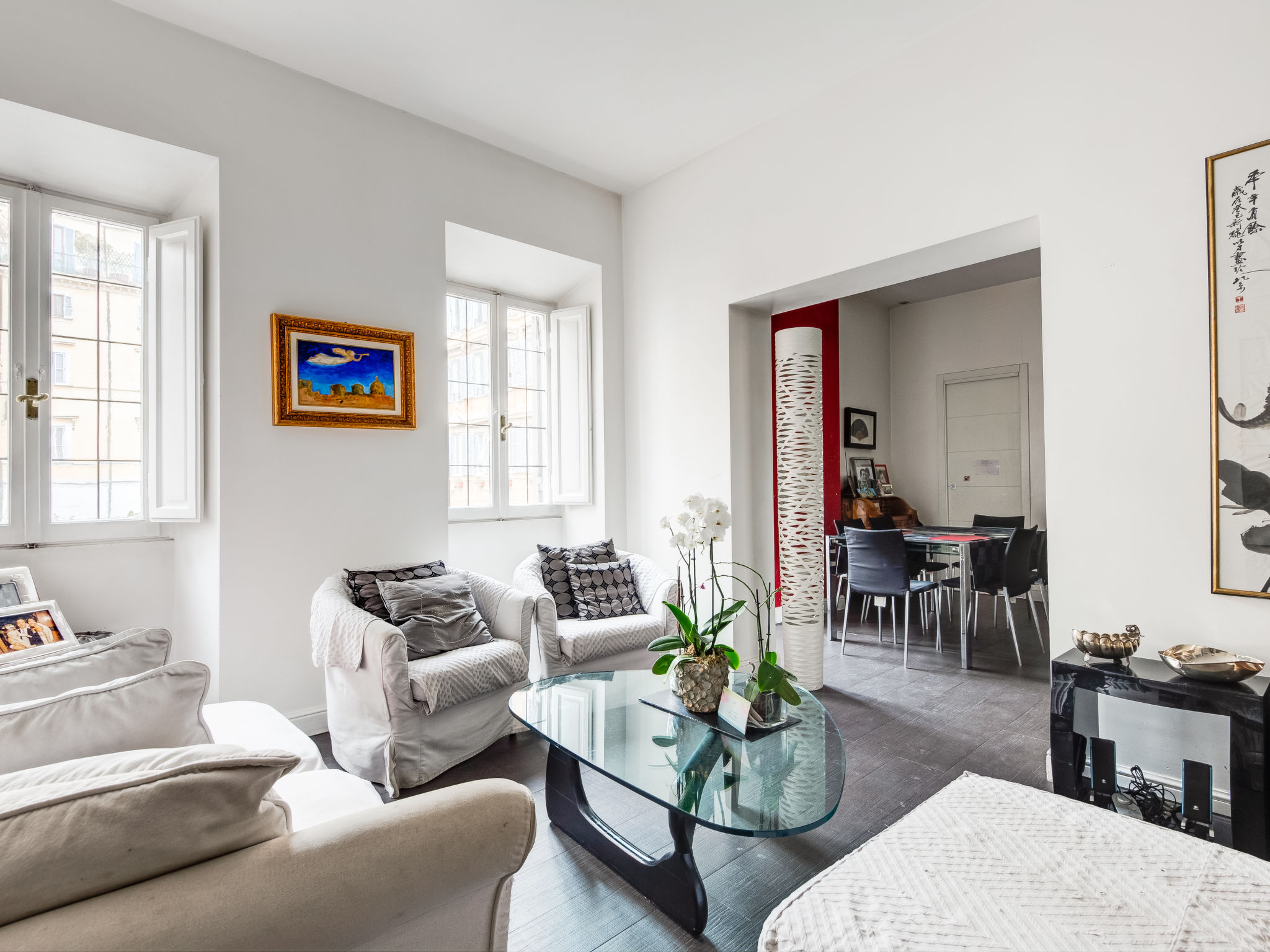 Palazzo Tiberina Roma: Historic 2-Bedroom Luxury Apartment Near Pantheon and Piazza Navona in Central Rome