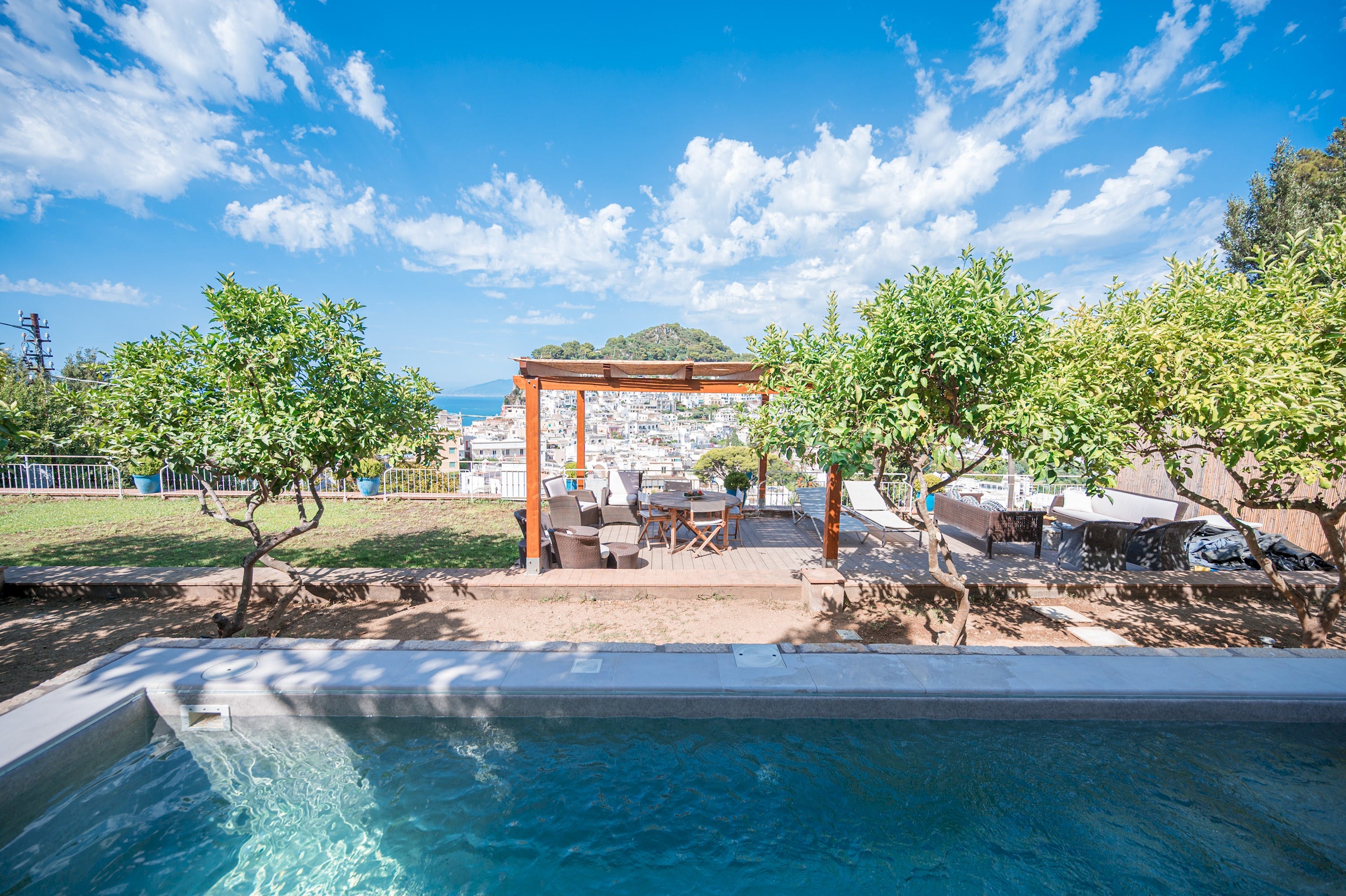 Palazzo Tramonti Sorrento: Spacious 4-Bedroom Apartment with Private Pool and Seaview, Sorrento