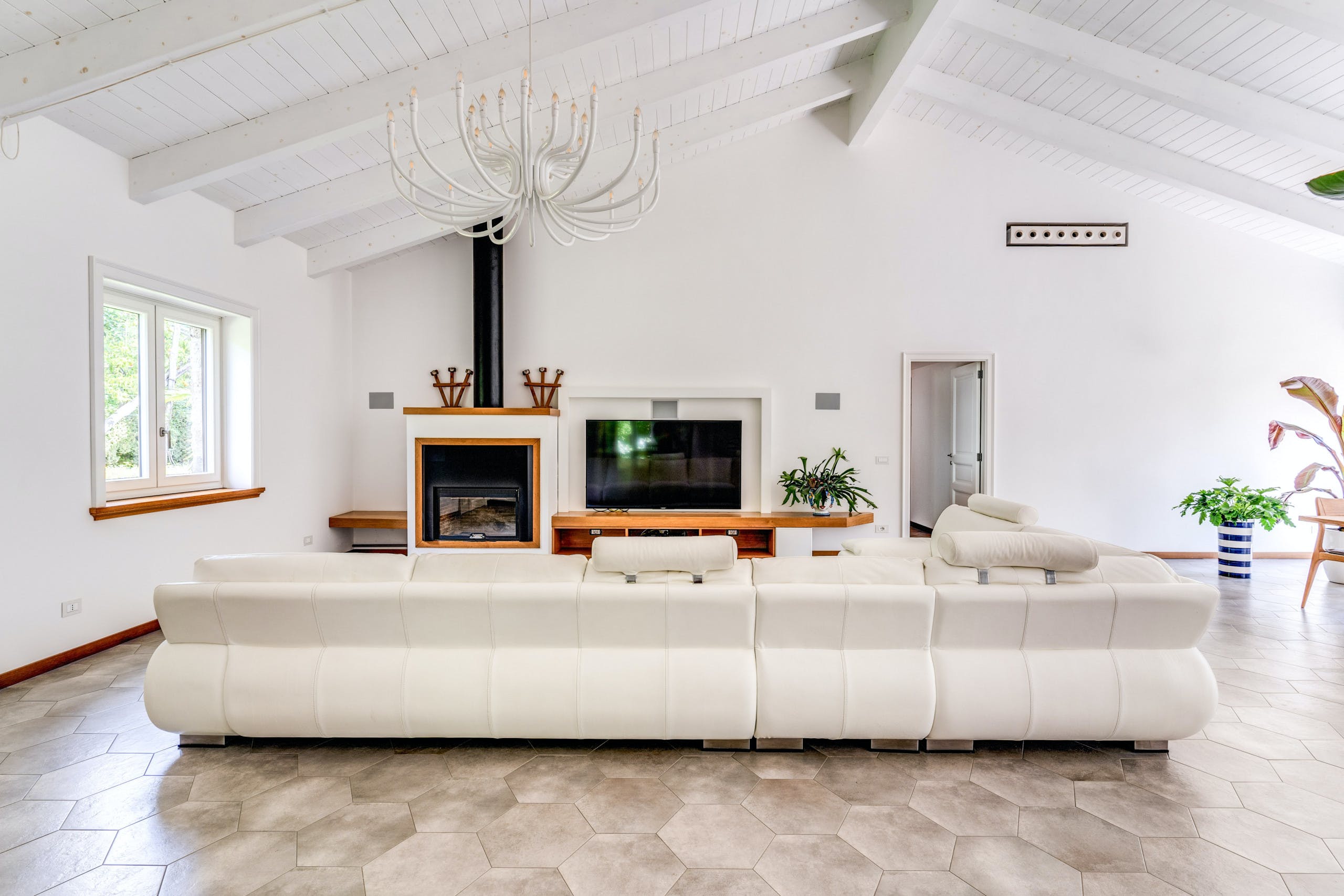 Palazzo Vervece Sorrento: Elegant 3-Bedroom Apartment with Sea Views, Sorrento