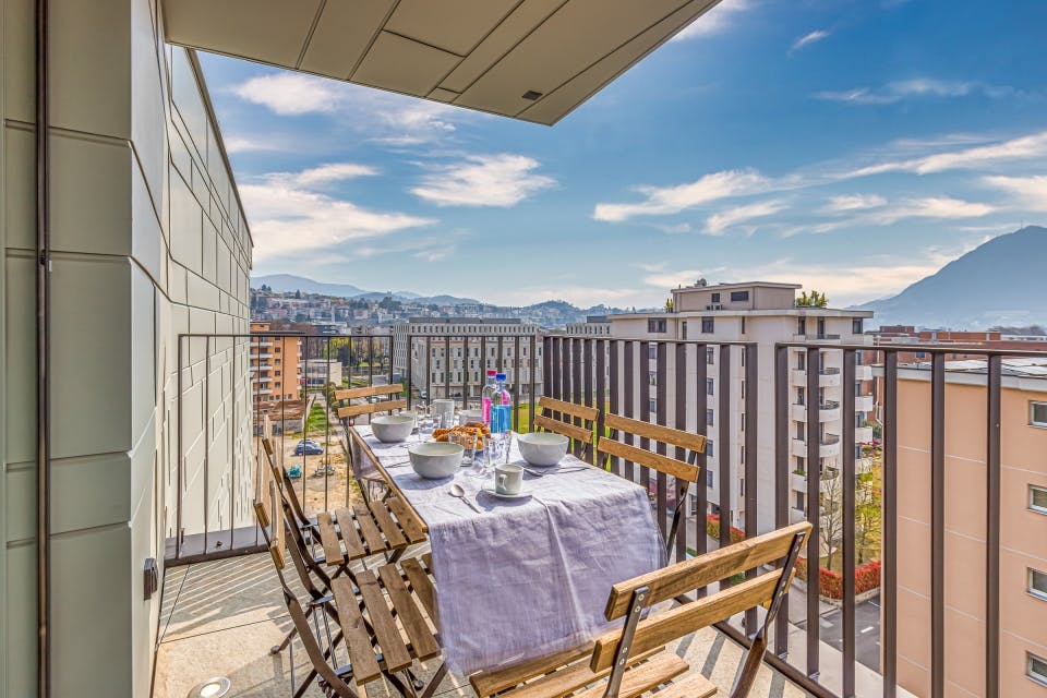 Penthouse Monte Brè Lugano: Stylish 2-Bedroom Penthouse with Lake Views, Ticino