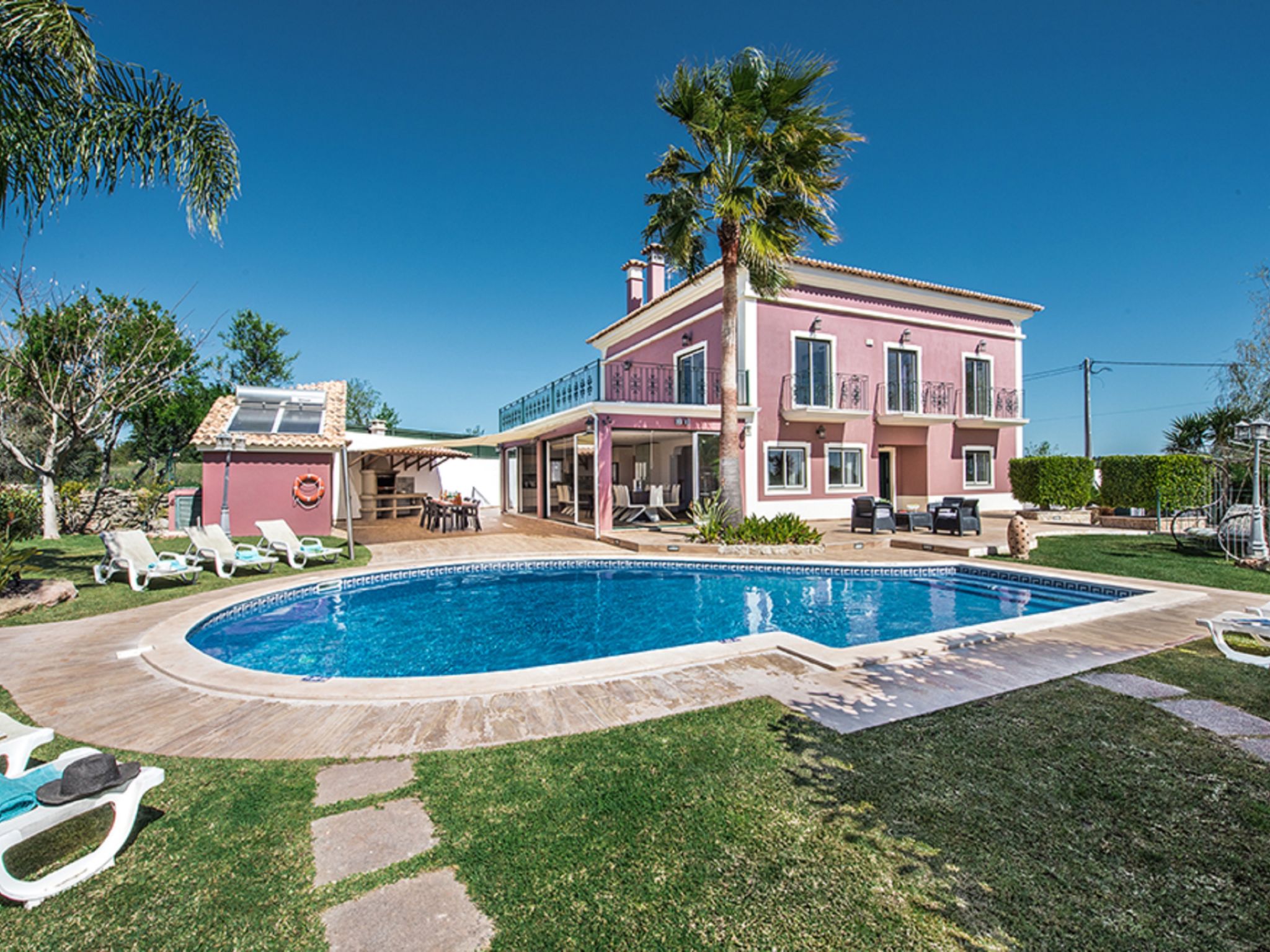Quinta Barrocal Silves: Spectacular 6-Bedroom Modern Villa with Private Pool and Garden in Historic Silves Portugal