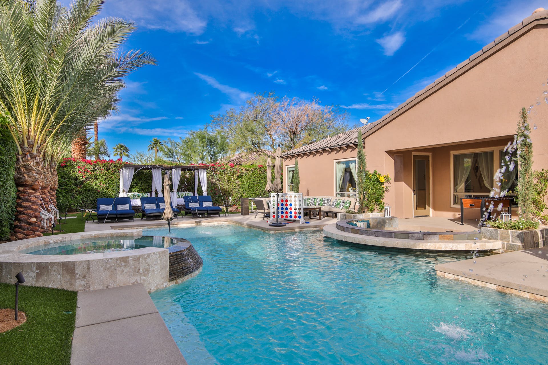 Quinta Chaparral Indio: Luxury 7-Bedroom Villa with Pool and Hot Tub, Palm Springs