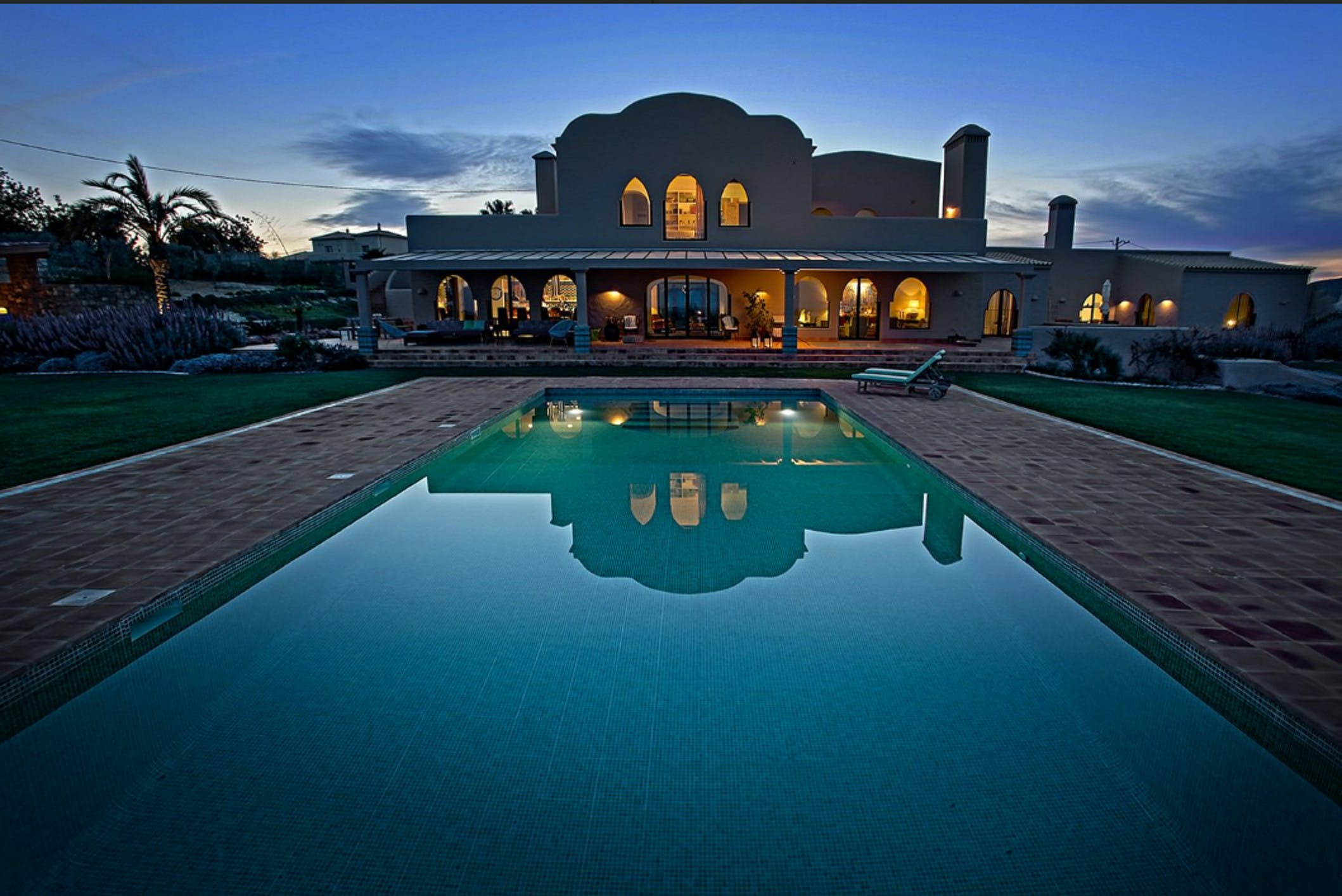 Quinta Figueira Faro: Luxury 6-Bedroom Apartment with Seaviews and Pool, Faro