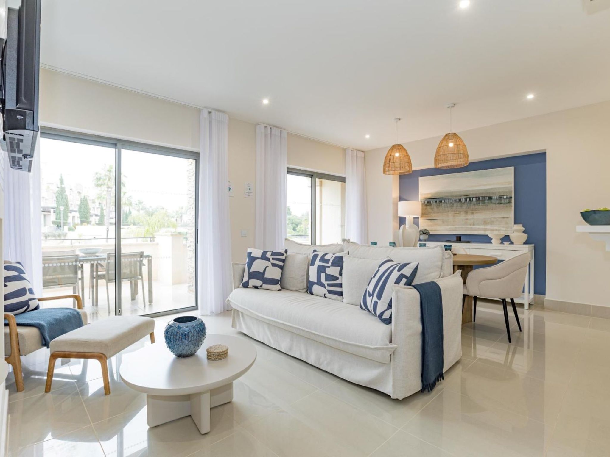 Quinta Vicentina Vilamoura: Modern 2-Bedroom Apartment with Shared Pool and Terrace Access in Central Vilamoura