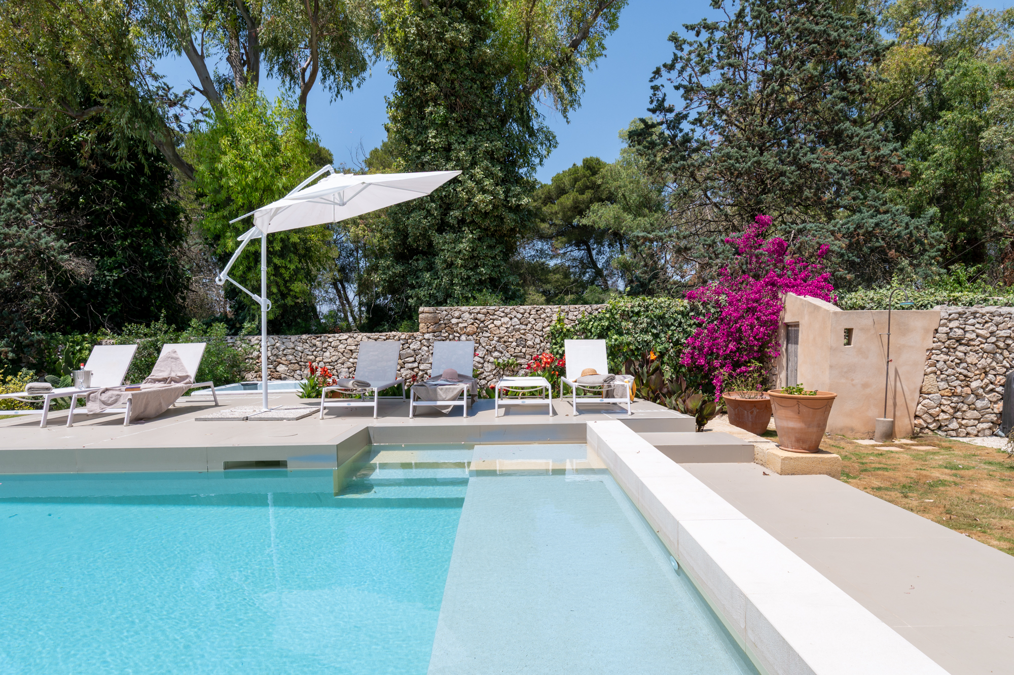 Trullo Canale Casarano: Charming 3-Bedroom Villa with Pool and Countryside Views, Puglia