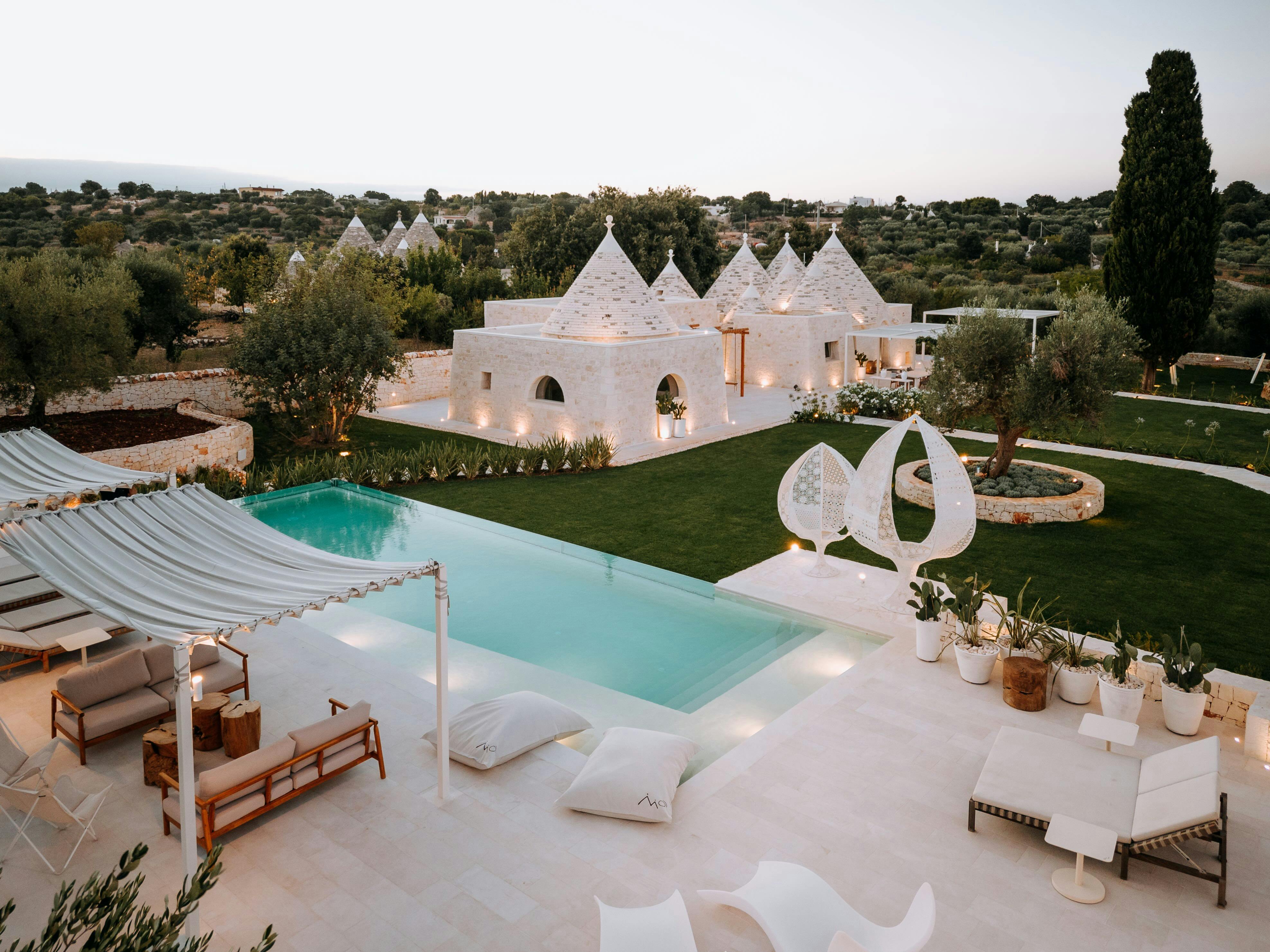Trullo Valle Itria: Luxury 5-Bedroom Villa with Swimming Pool and Countryside Views, Puglia