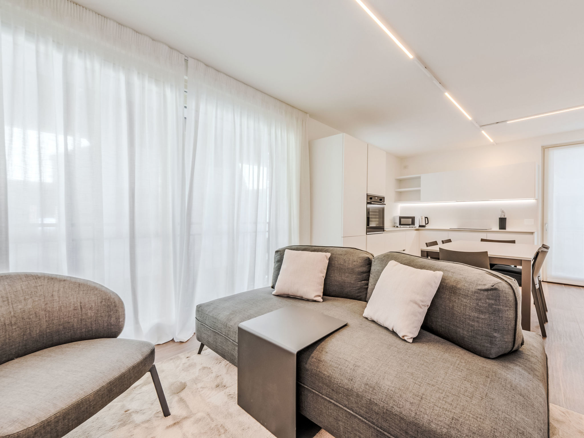 Villa Adamello Pinzolo: Modern 6-Bedroom Alpine Villa Near Ski Slopes in Italian Dolomites
