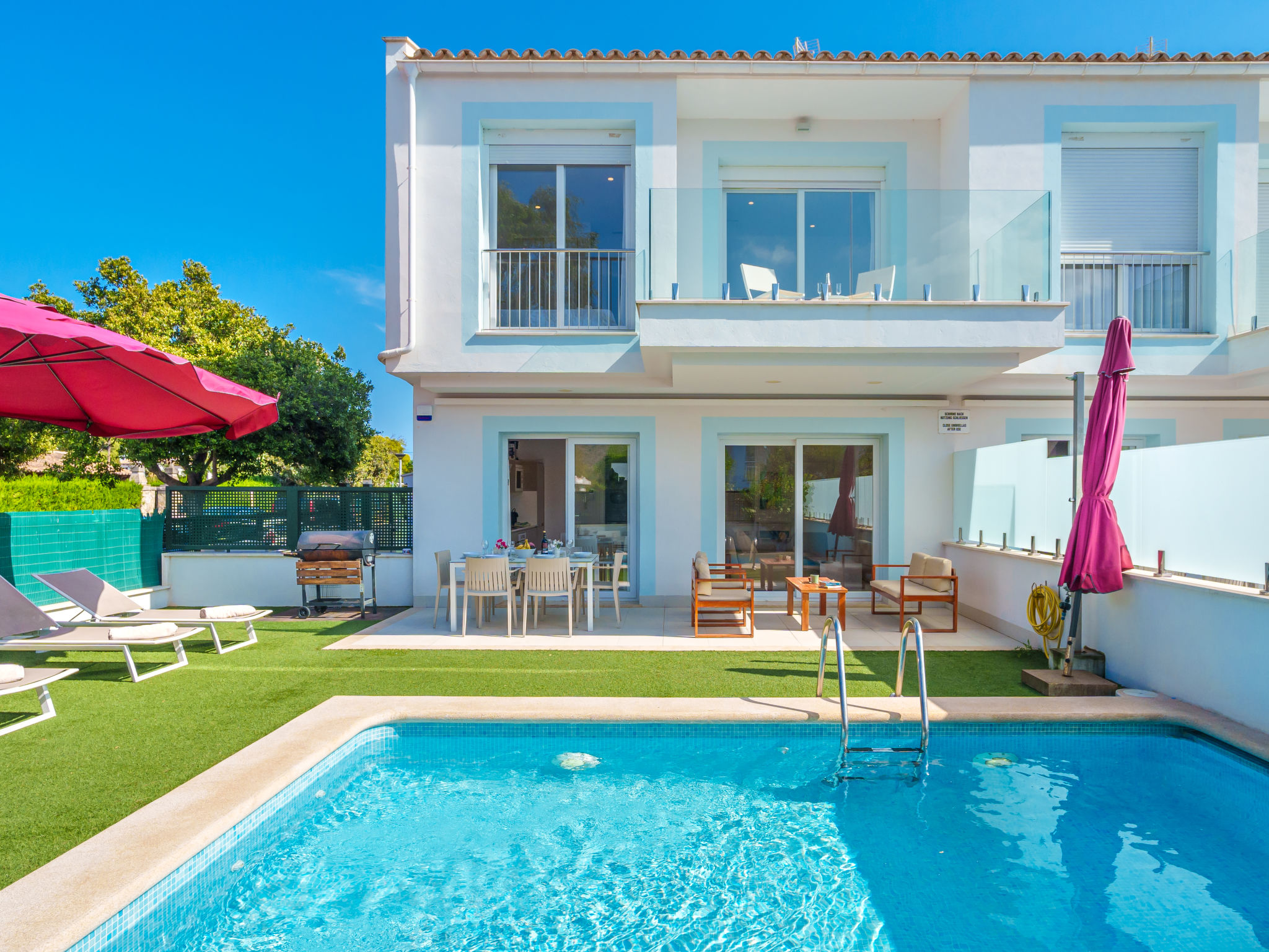 Villa Albufera Alcúdia Port d’Alcúdia: Stunning 3-Bedroom Modern Villa with Private Pool and Mountain Views Near Beach