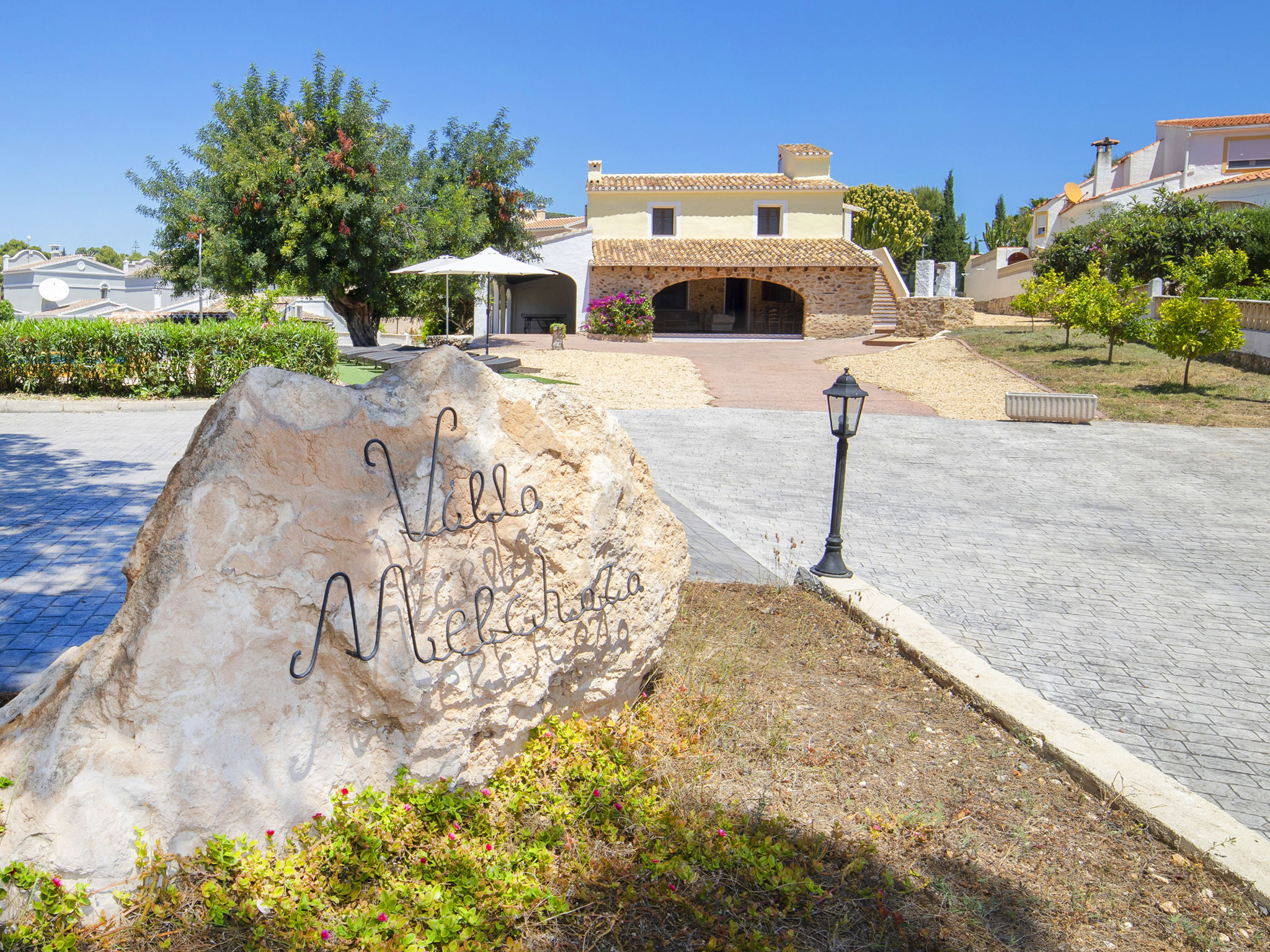 Villa Algar Calpe: Spacious 5-Bedroom Family Villa with Private Pool and Gardens Near Calpe Beach