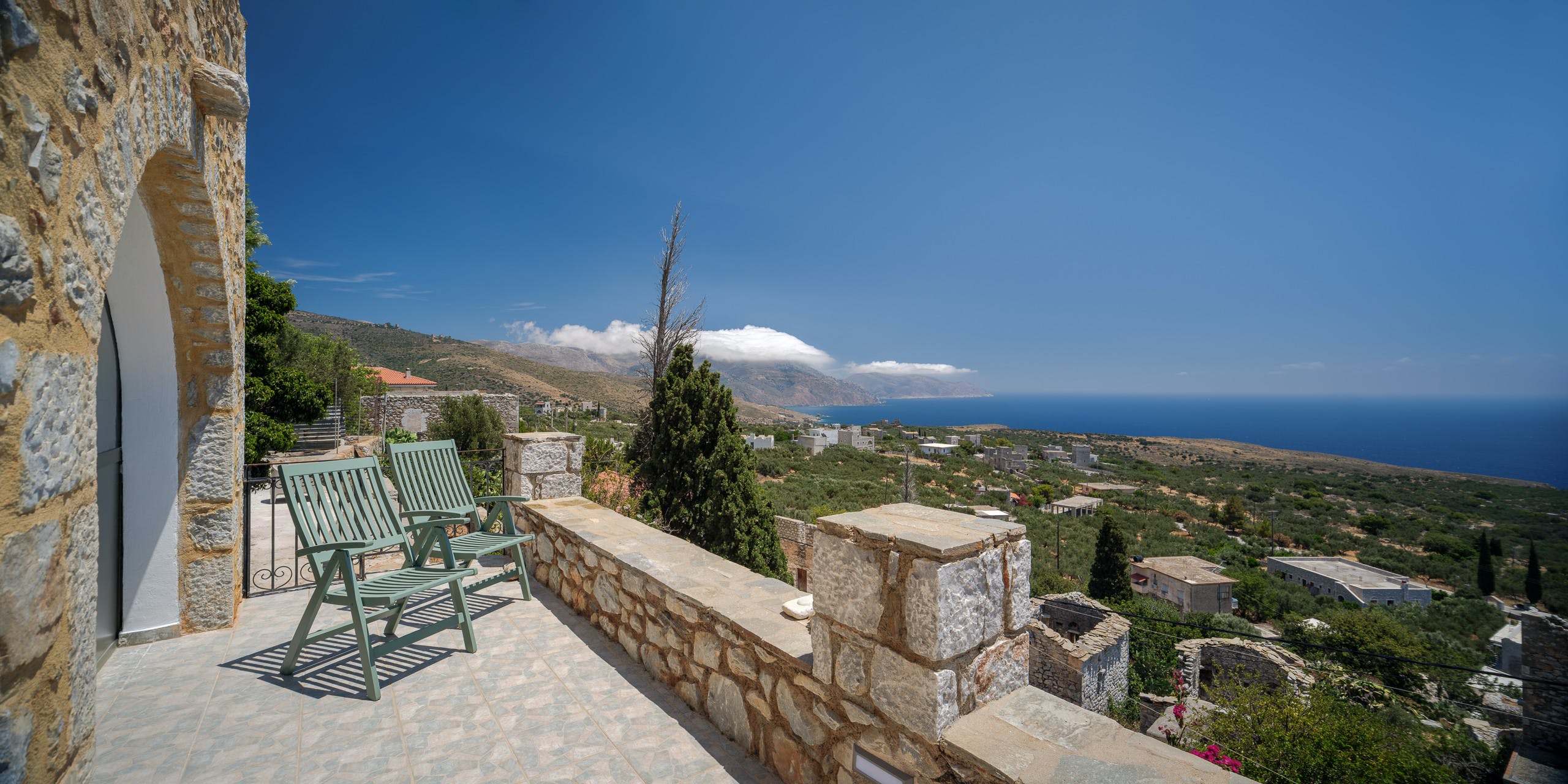 Villa Alika Laconia: 5-Bedroom Apartment with Seaview, Laconia, Greece