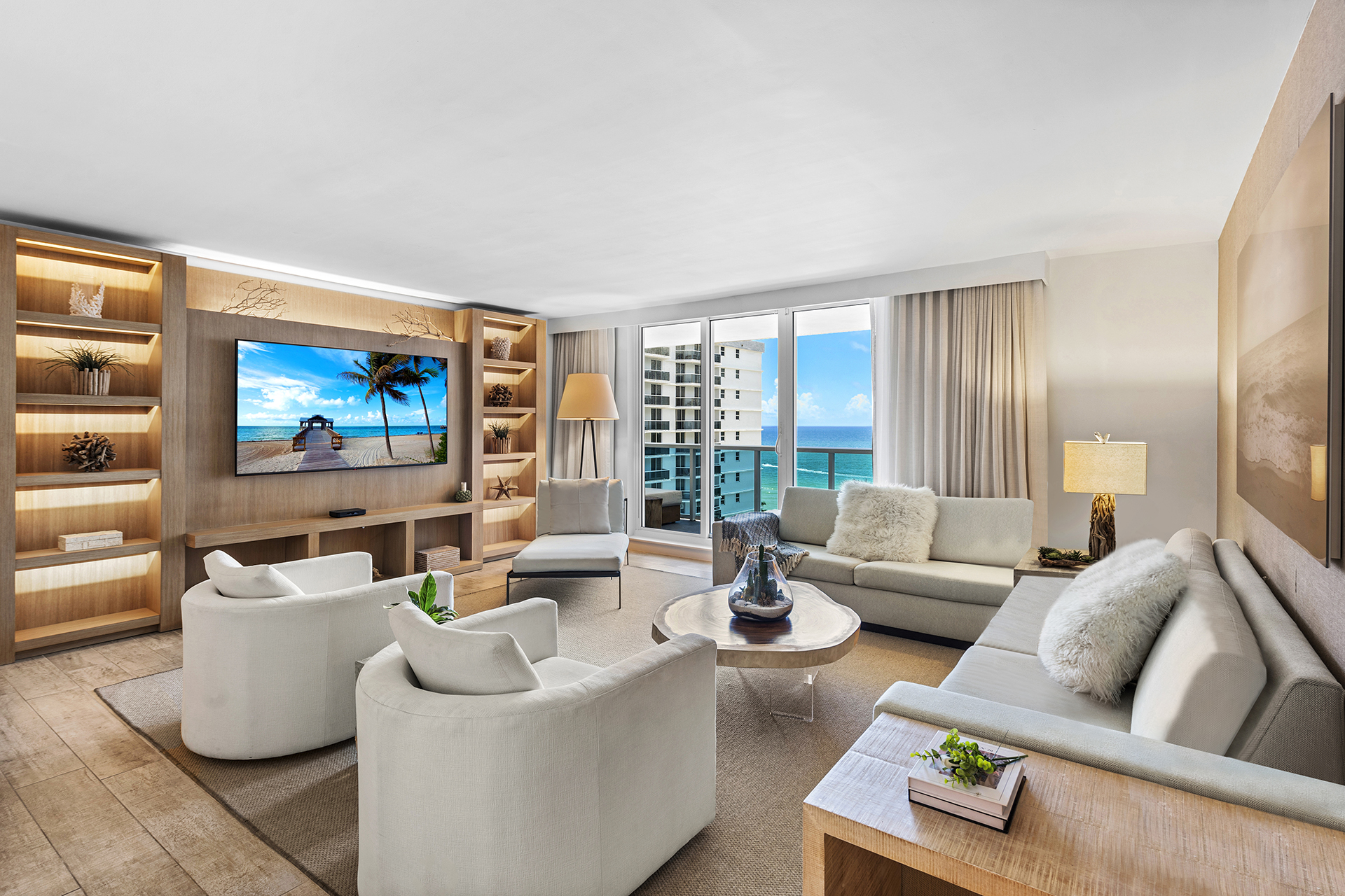 Villa Atlántico Miami: 2-Bedroom Luxury Villa with Private Beachfront, Miami Beach