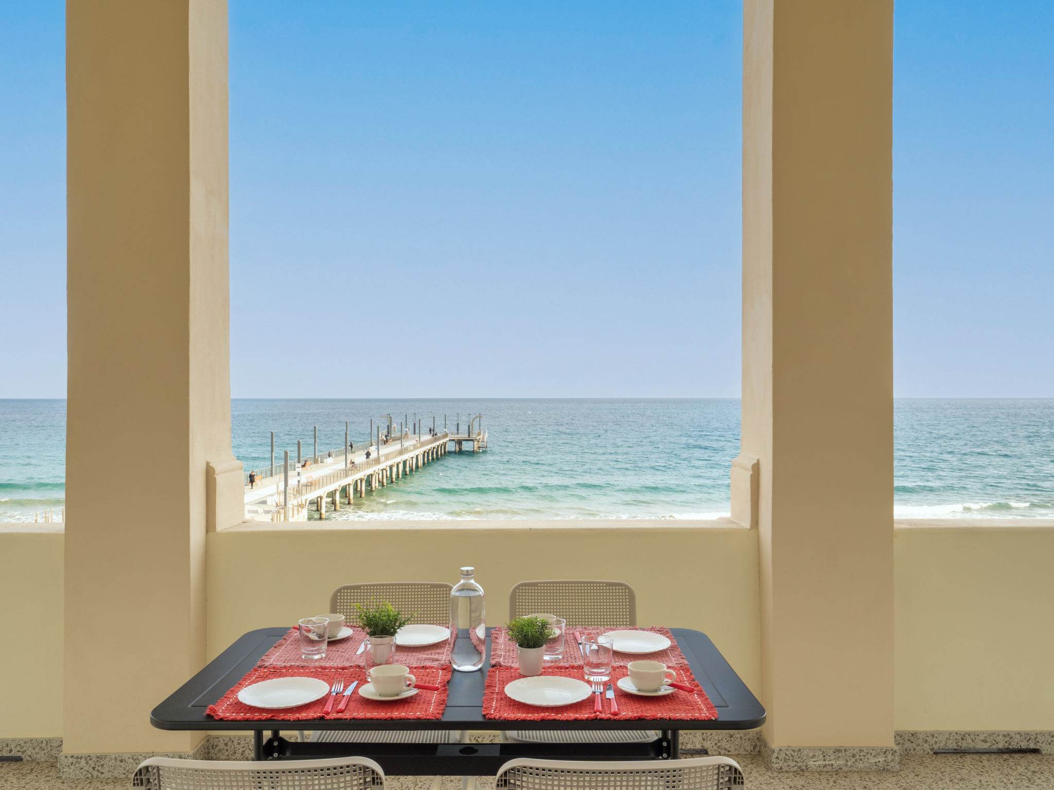 Villa Budello Alassio: Stunning 3-Bedroom Beachfront Apartment with Panoramic Sea Views and Direct Beach Access