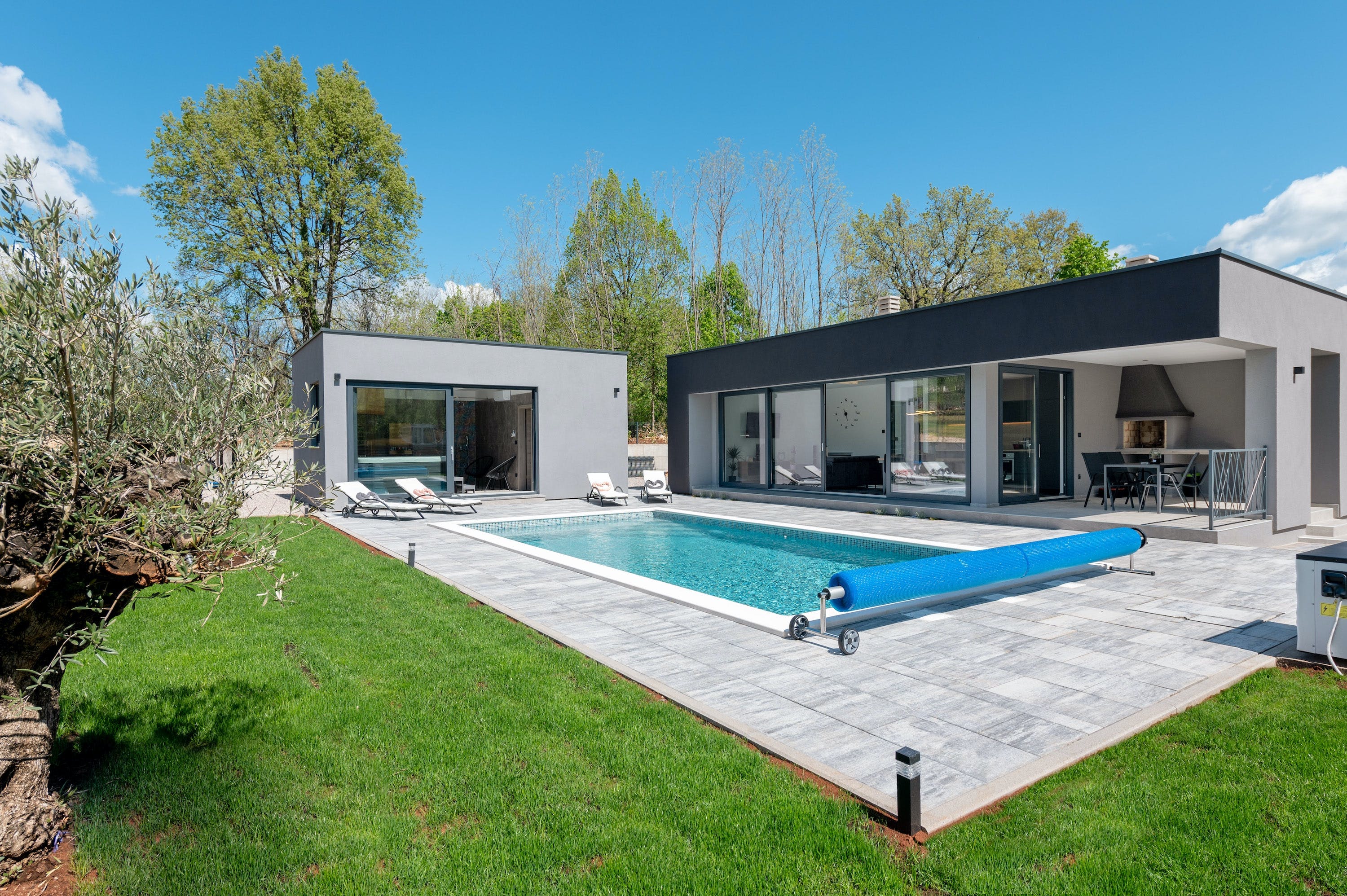 Villa Bura Motovun: Luxury 2-Bedroom Villa with Pool and Sauna, Istria