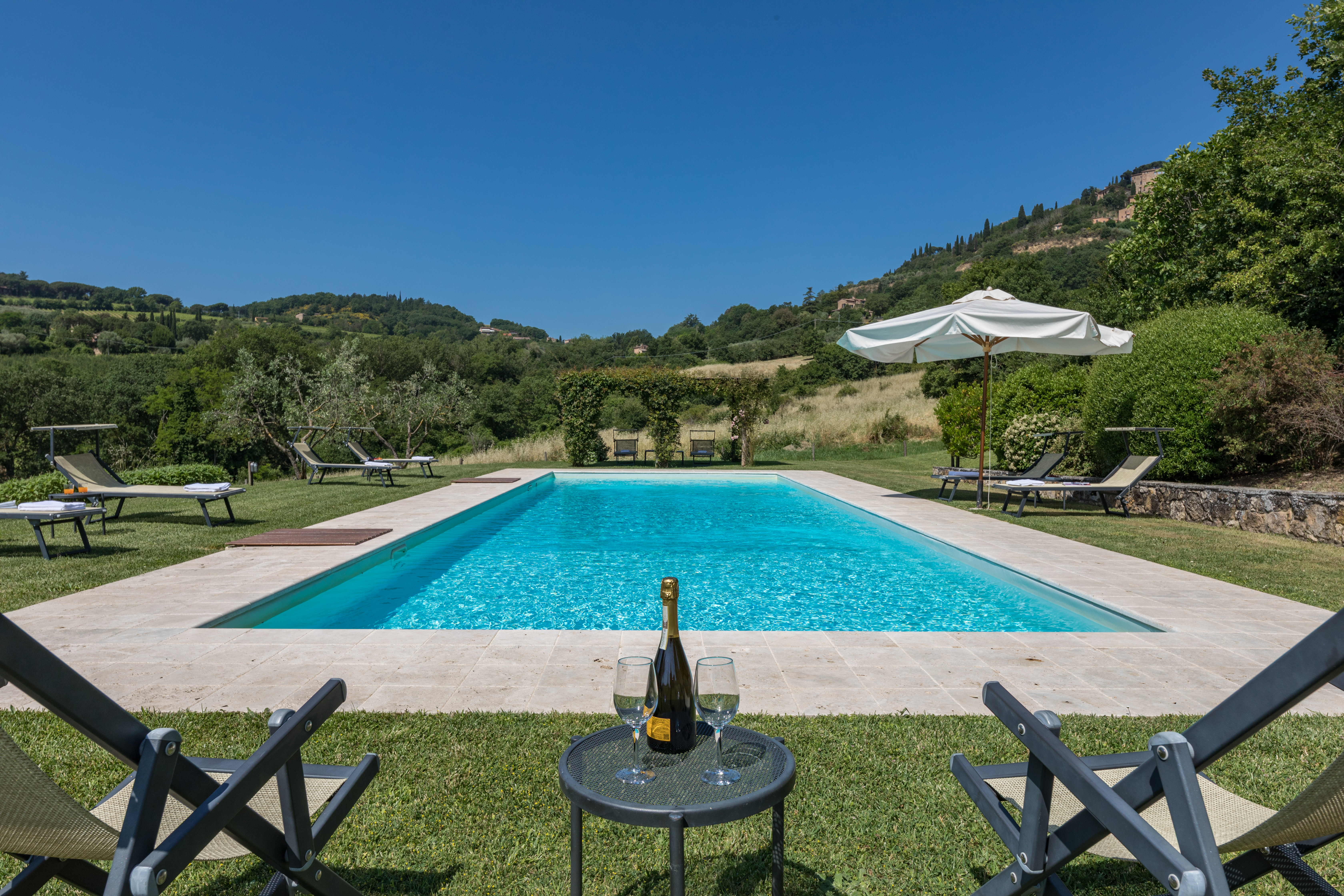 Villa Campi Montepulciano: Elegant 5-Bedroom Villa with Pool and Scenic Views, Montepulciano