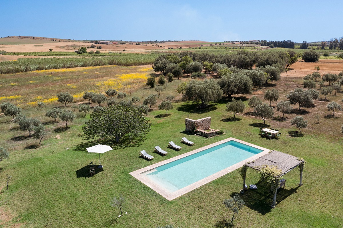 Villa Carrubo Noto: Spacious 5-Bedroom Luxury Villa with Pool, Val di Noto, Sicily