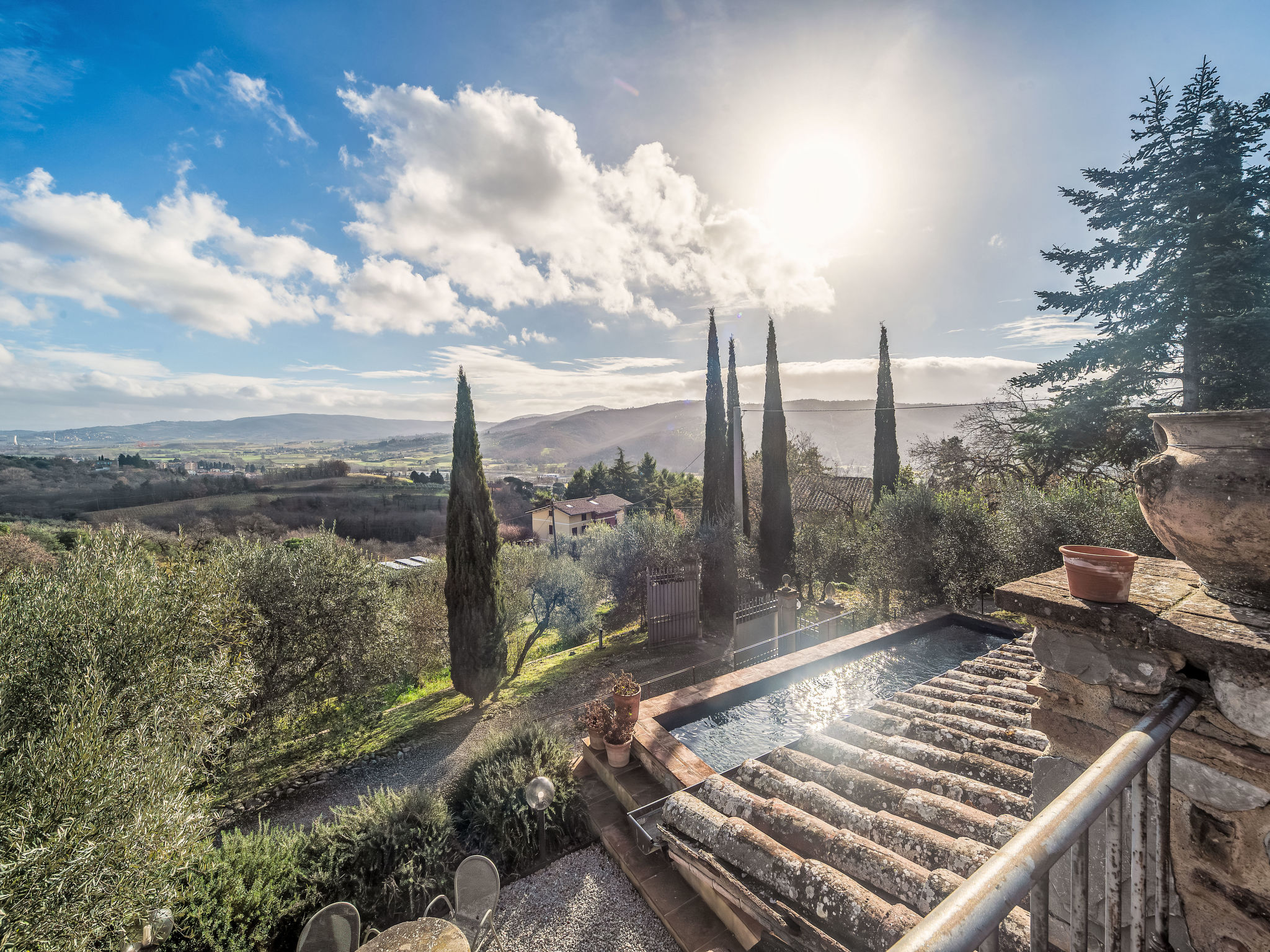 Villa Ceraseto Panicale: Luxury 3-Bedroom Farmhouse with Private Pool and Historic Charm in Umbria
