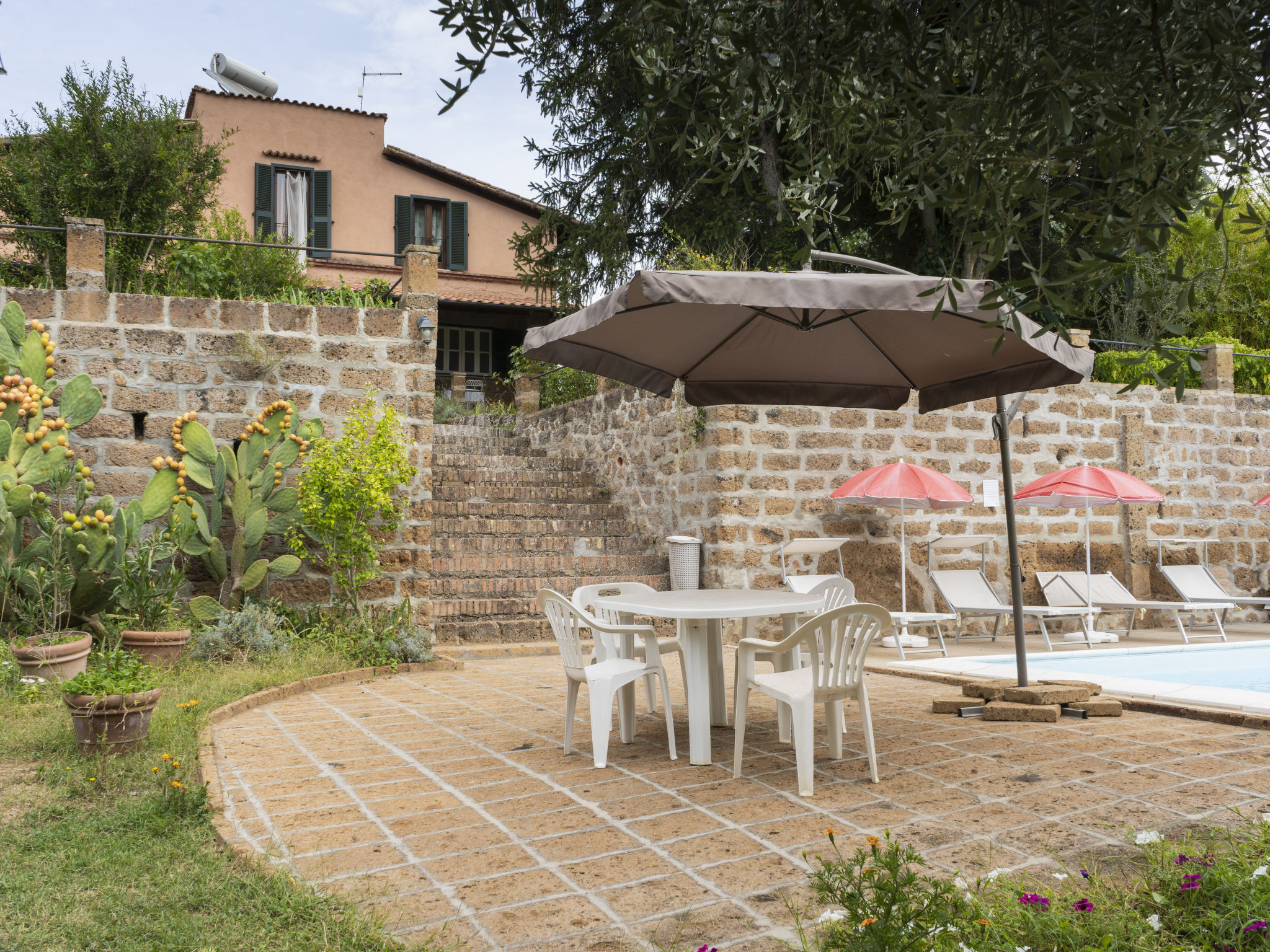 Villa Cimino Vico: Spectacular 8-Bedroom Country Estate with Private Pool and Expansive Gardens in Central Italy