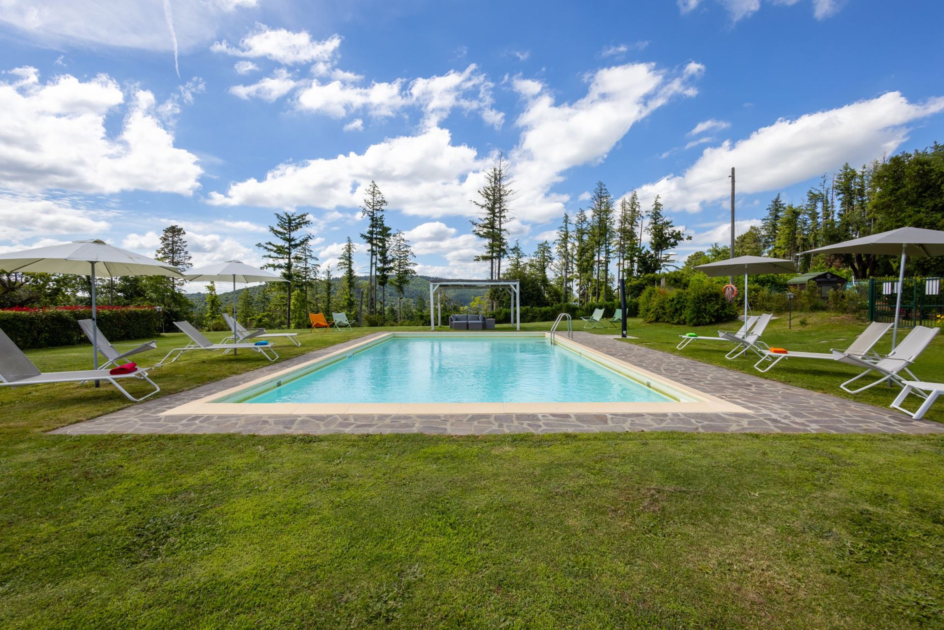 Villa Cipresso Chianti Chianti: Luxury 7-Bedroom Villa with Pool and Air-Con, Tuscany Chianti