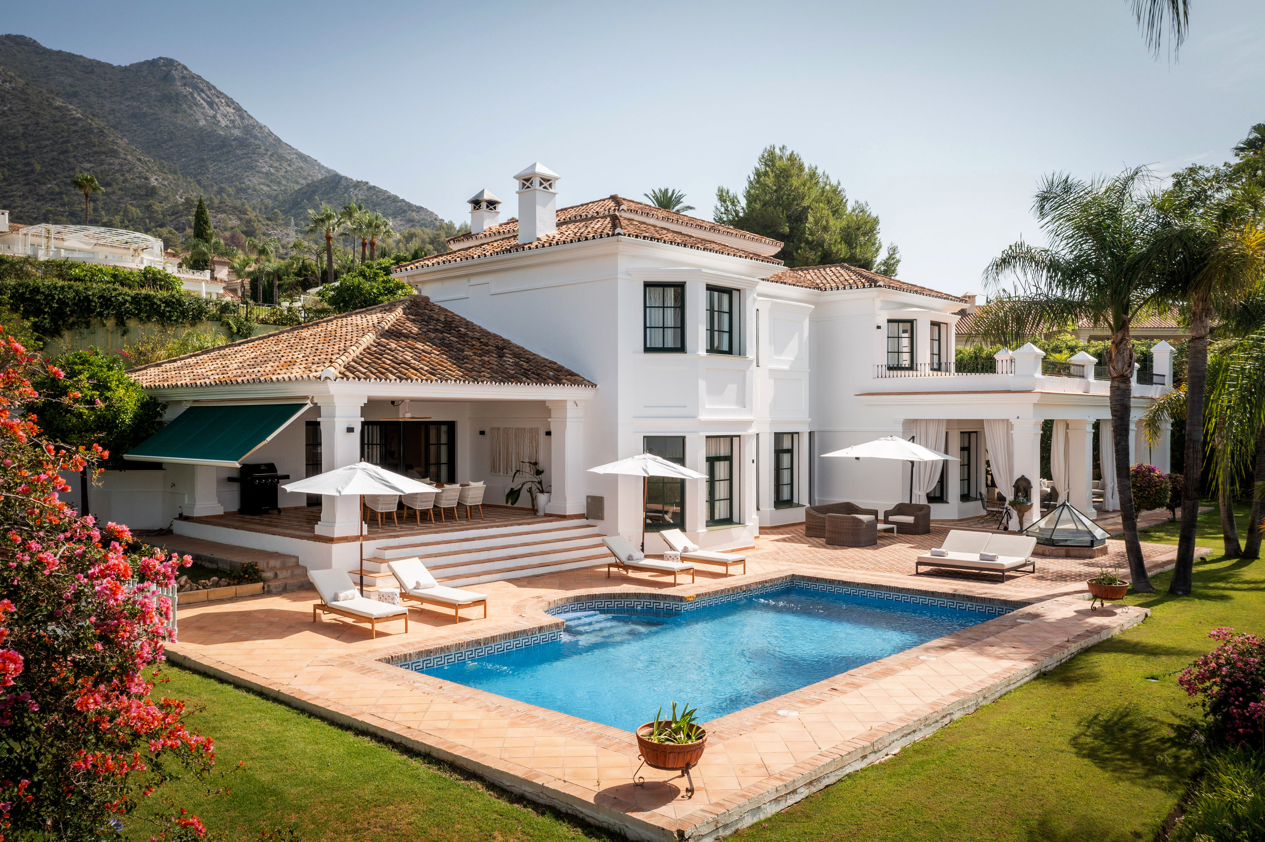 Villa Concha Marbella: Opulent 6-Bedroom Villa with Sea Views and Pool, Marbella