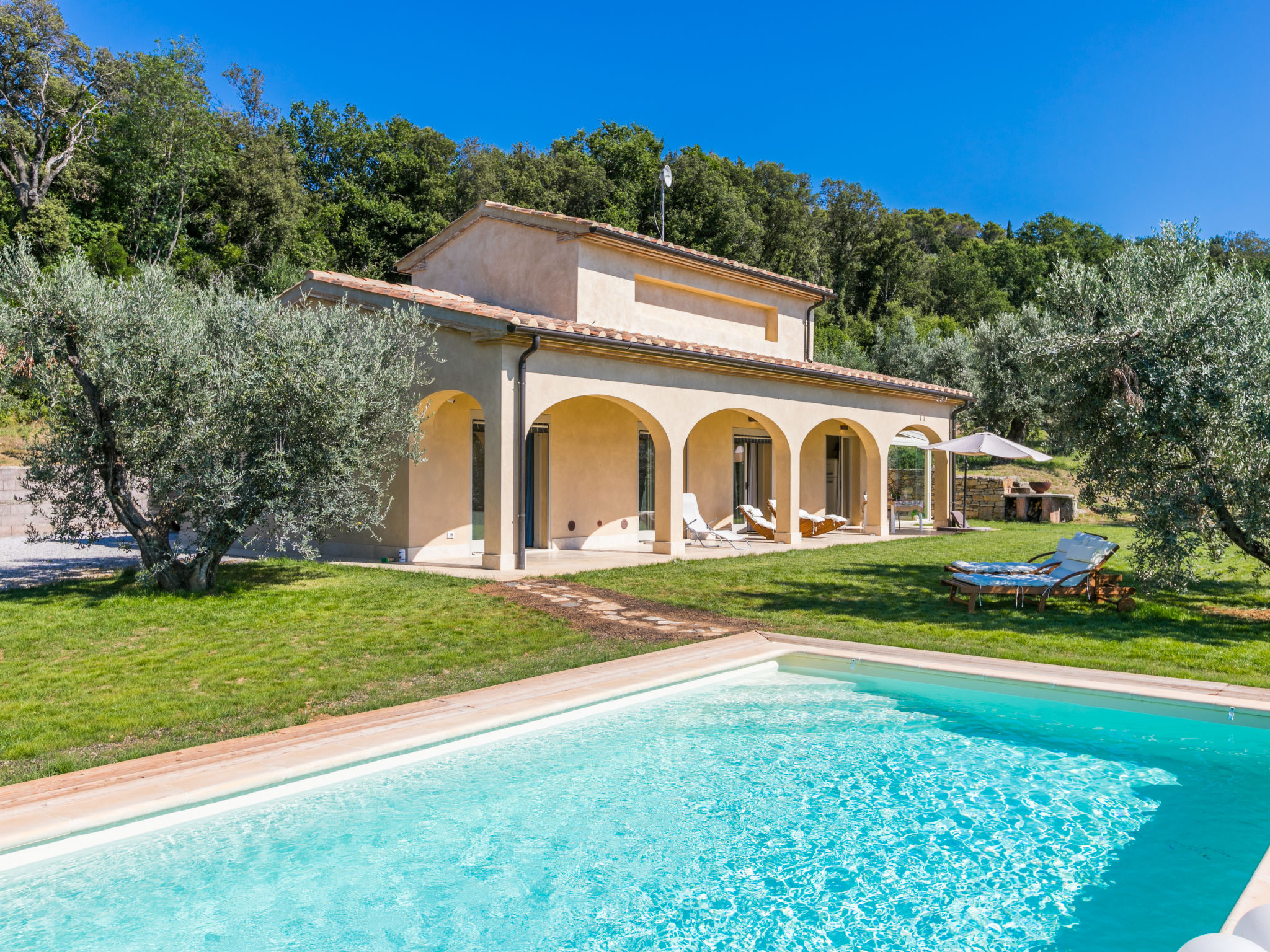 Villa Donoratico Castagneto: Stunning 3-Bedroom Villa with Private Pool and Sea Views in Tuscany Italy