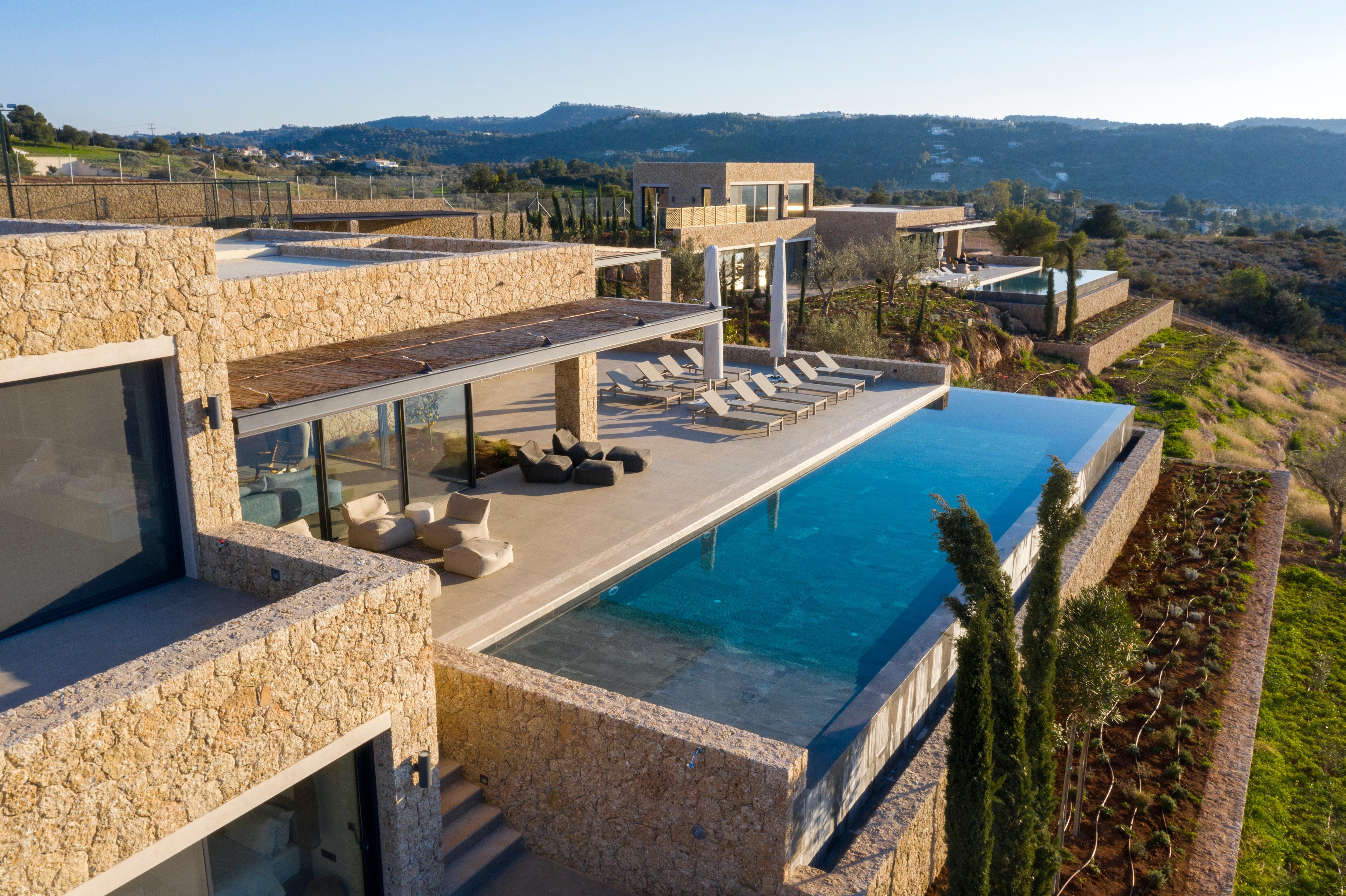 Villa Elatos Elios: Spacious 6-Bedroom Apartment with Infinity Pool, Argolis