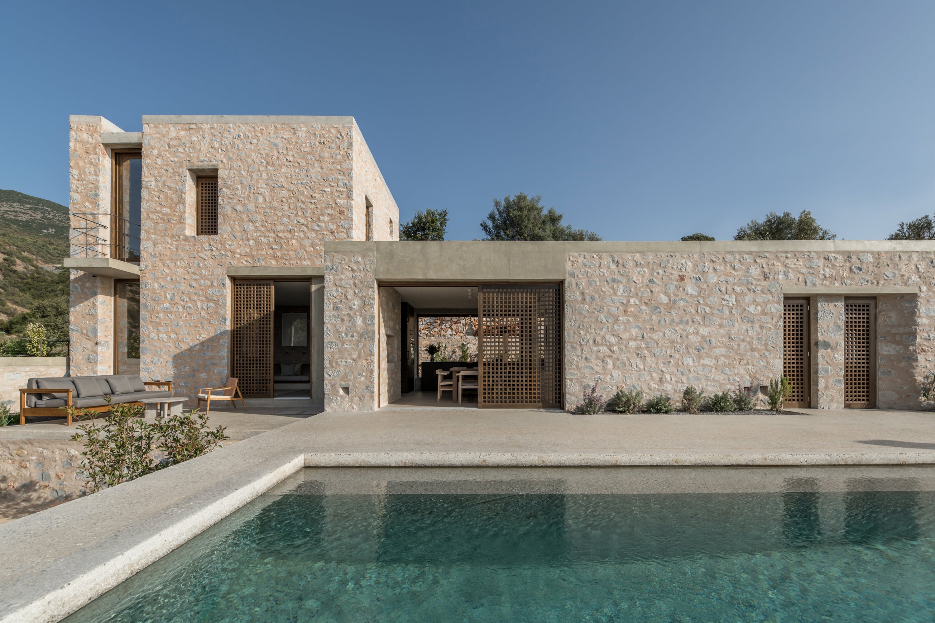 Villa Eleonas Messenia: Spacious 6-Bedroom Luxury Apartment with Seaviews and Pool, Messenia