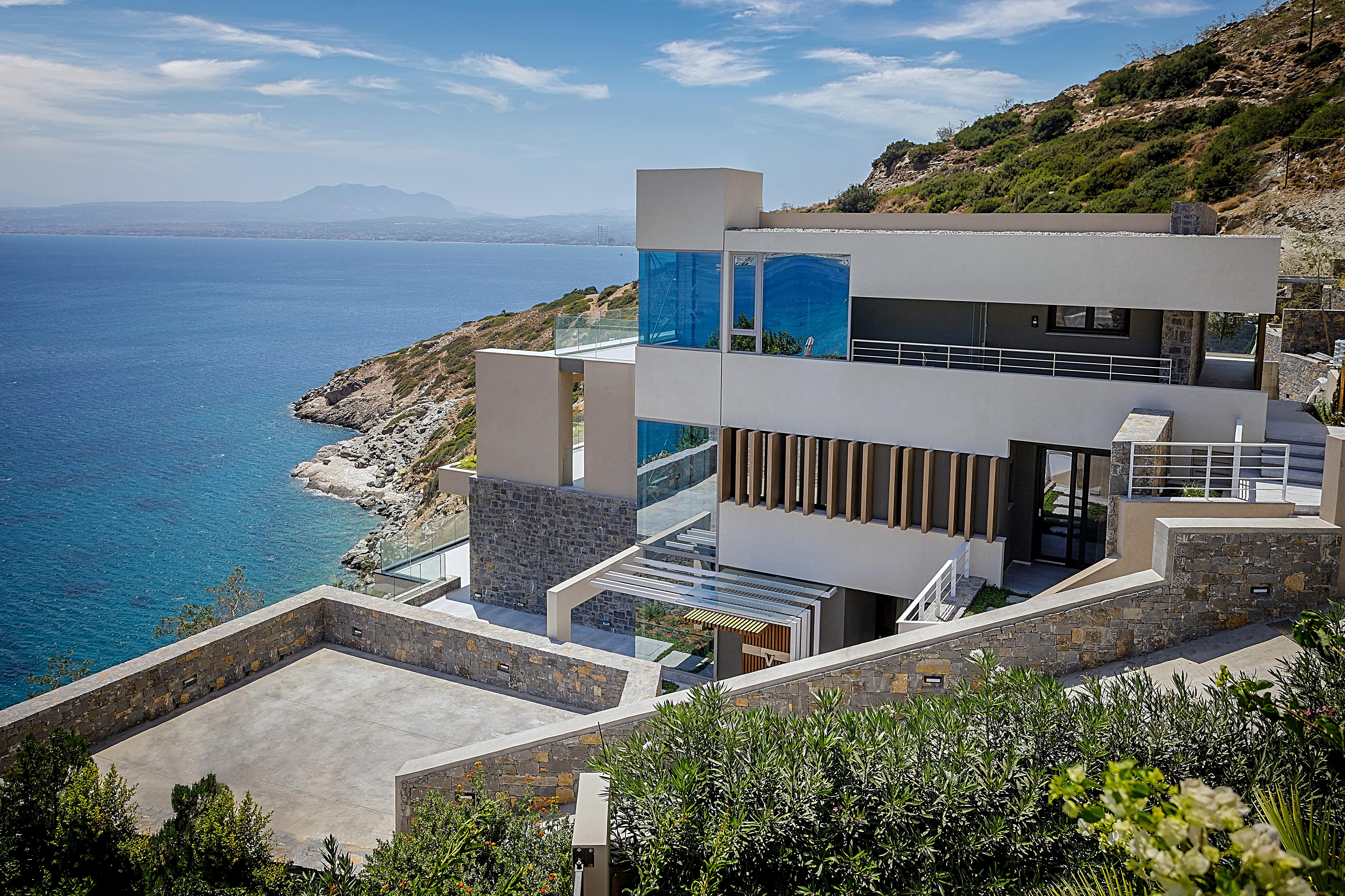 Villa Elounda Crete: 7-Bedroom Luxury Apartment with Infinity Pool and Seaview, Crete