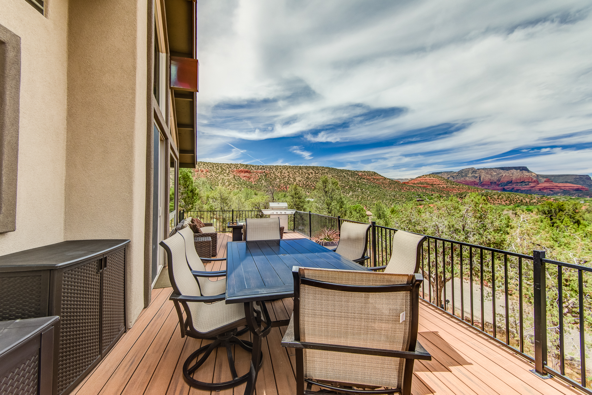 Villa Enchantment Sedona: Luxury 2-Bedroom Villa with Hot Tub and Scenic Views, Sedona
