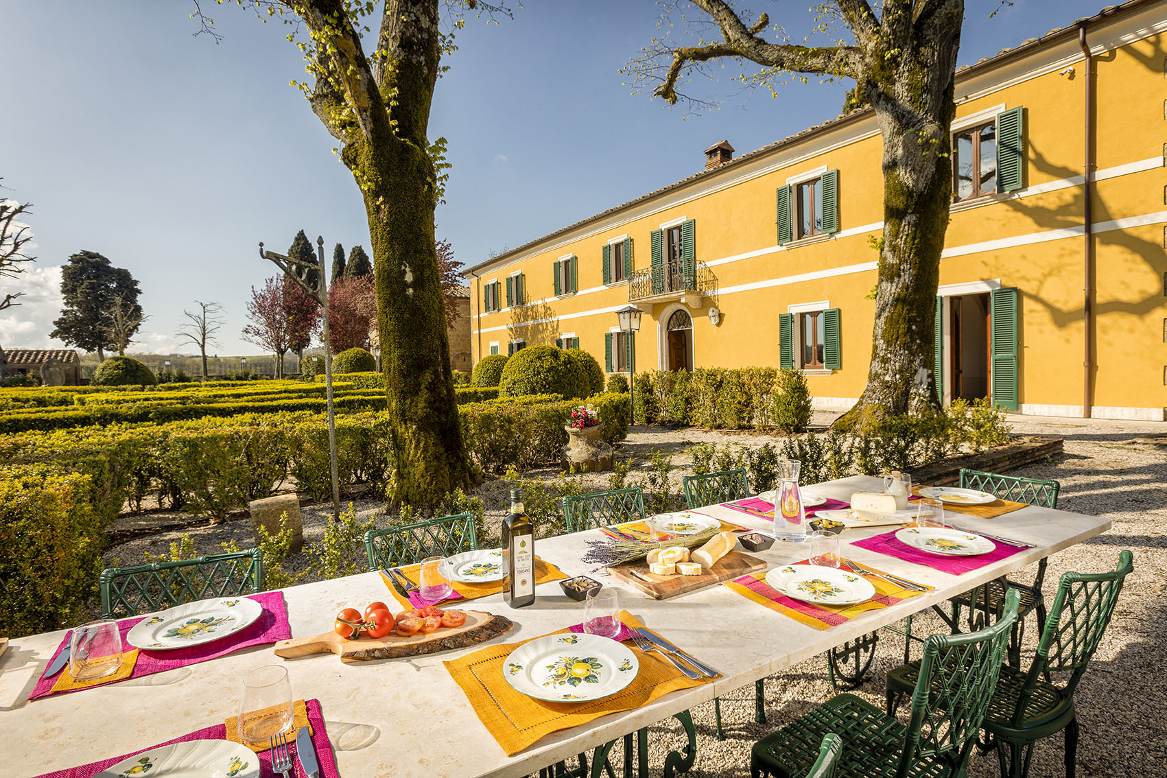 Villa Etrusca Montepulciano: Luxury 7-Bedroom Villa with Hot Tub and Countryside Views, Montepulciano