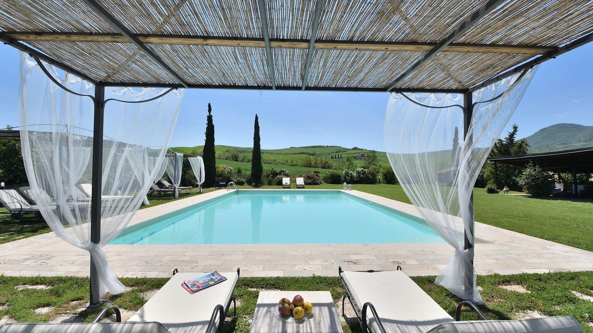 Villa Francigena Sarteano: Luxury 6-Bedroom Villa with Pool in Tuscany, Sarteano