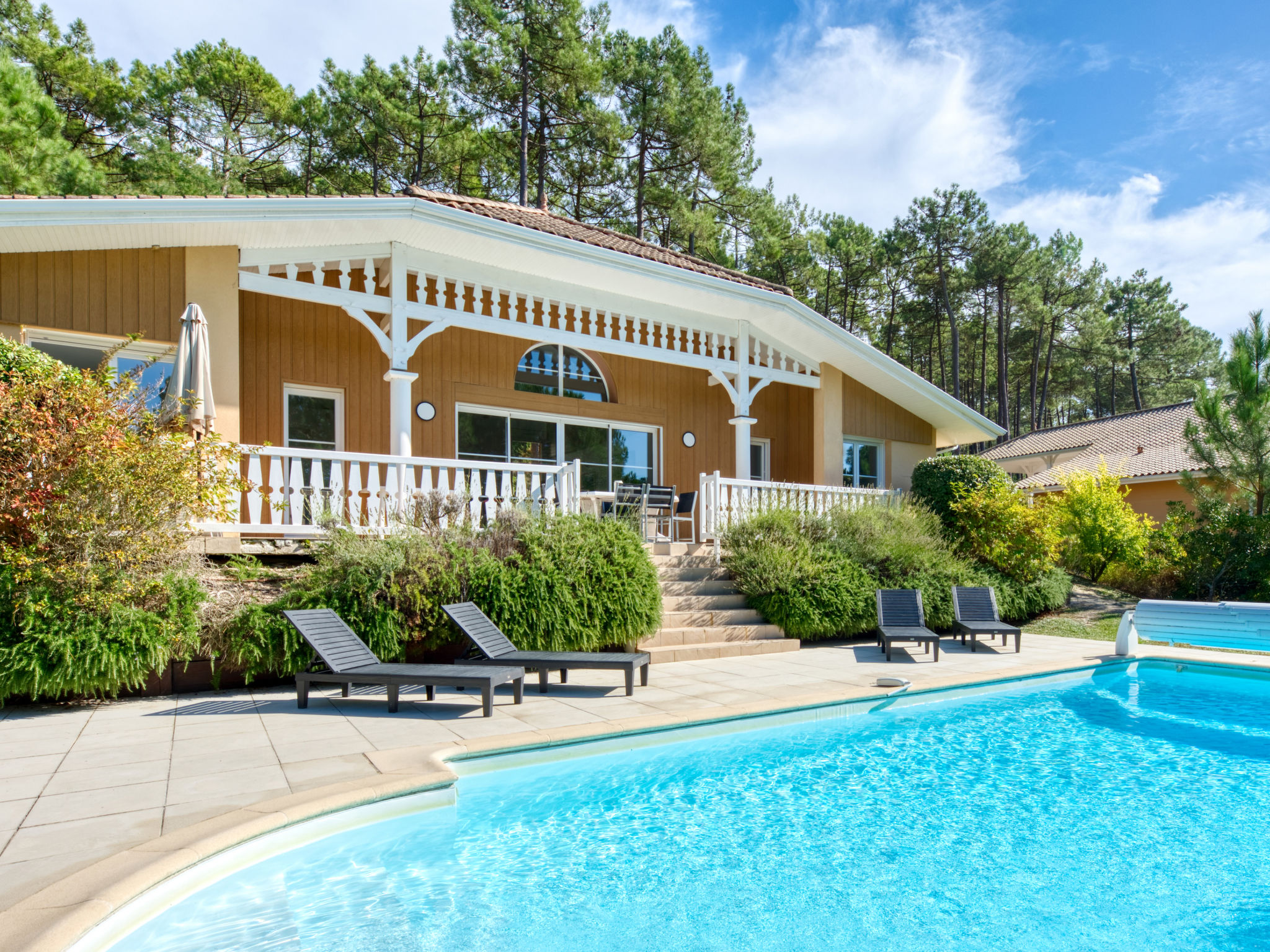 Villa Ganelle Lacanau: Stunning 3-Bedroom Modern Villa with Private Pool and Golf Course Access in Lacanau France