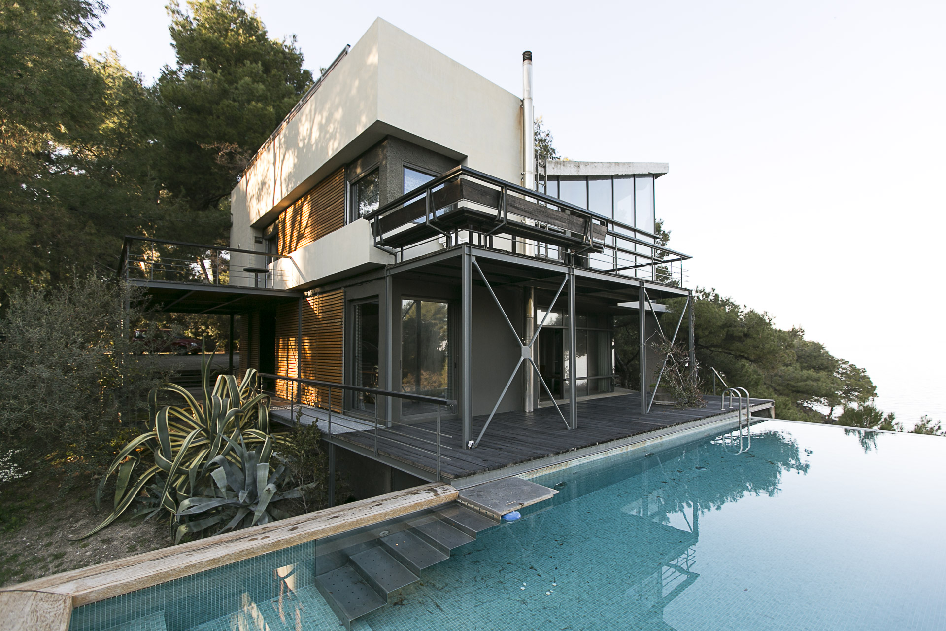 Villa Gerakina Nikiti: Stylish 3-Bedroom Beachfront Apartment with Sea Views, Nikiti