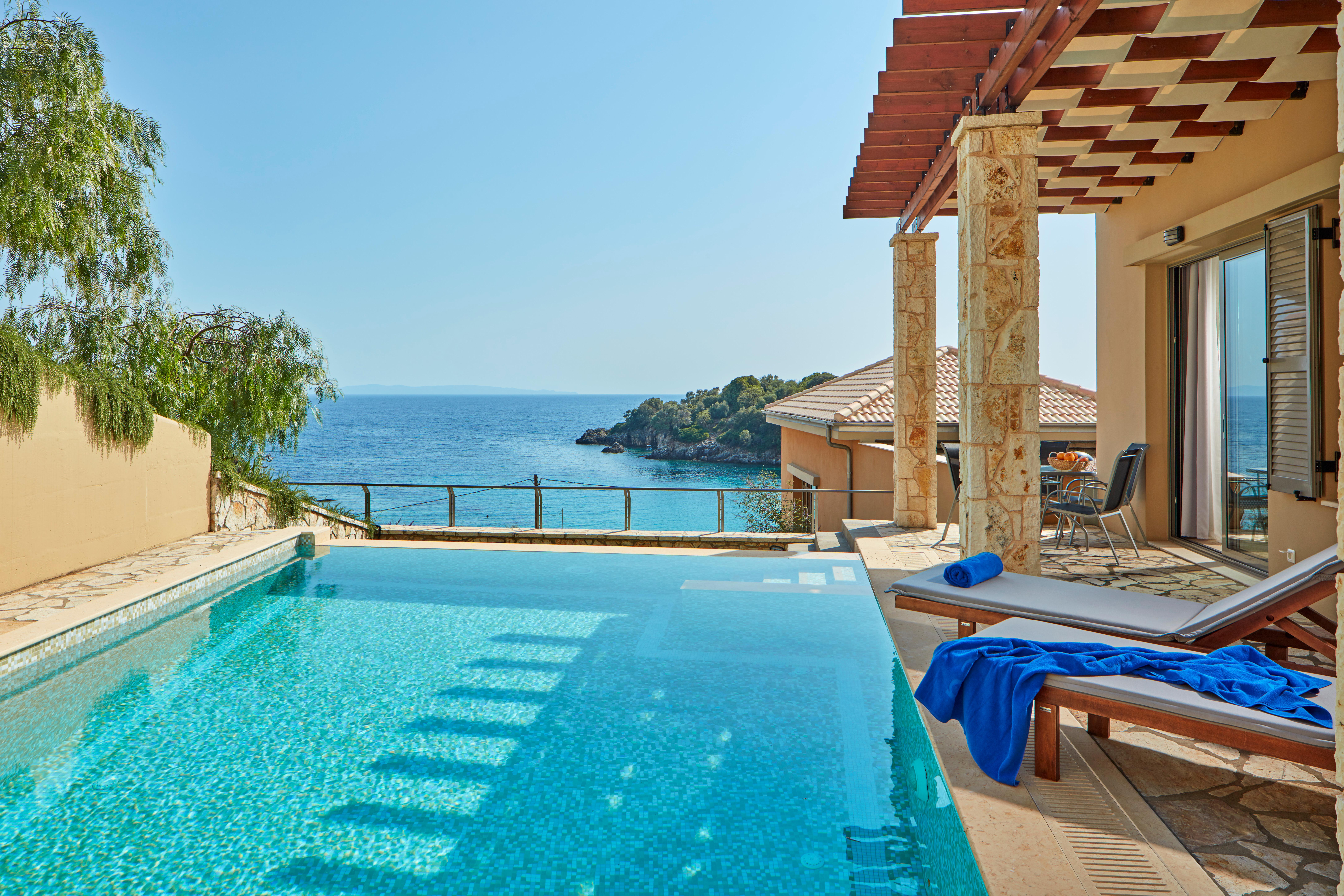 Villa Glyfa Kavos: Charming 1-Bedroom Apartment with Pool and Sea Views in Kavos Greece