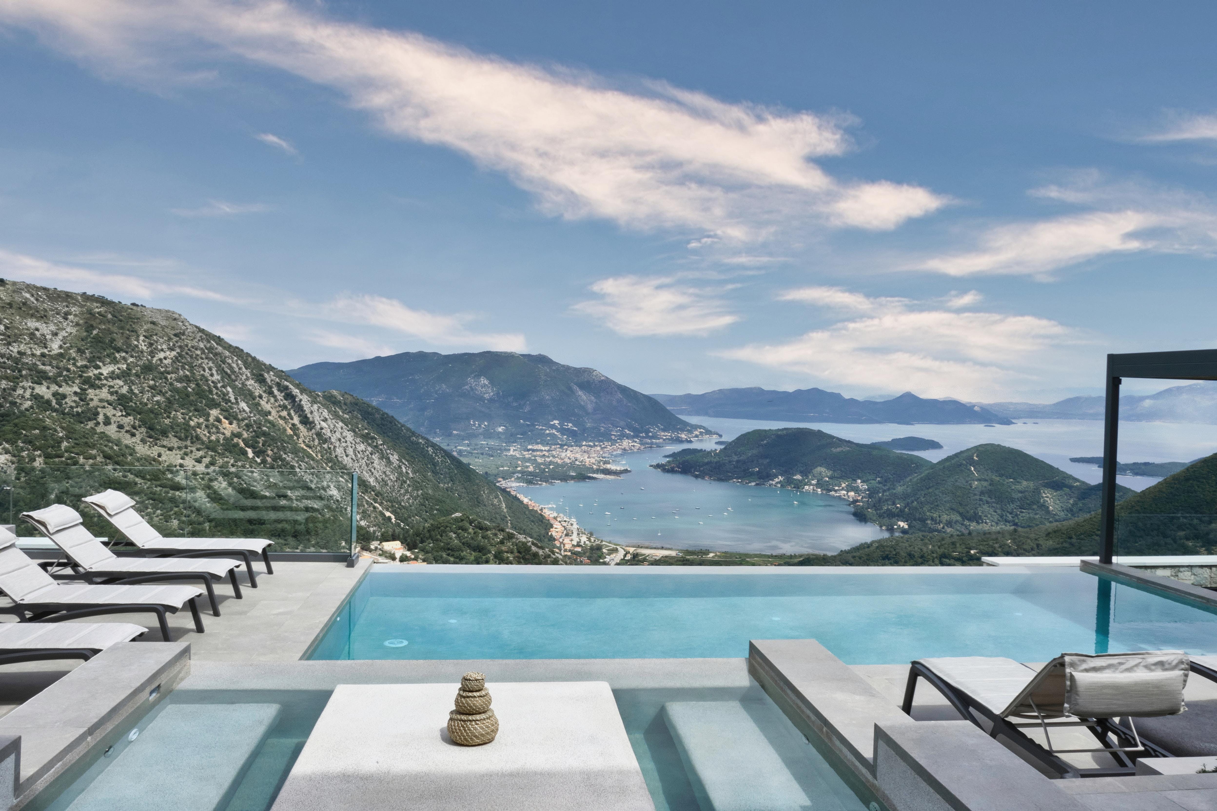 Villa Ionion Lefkada: Luxury 6-Bedroom Villa with Seaview and Pool, Lefkada